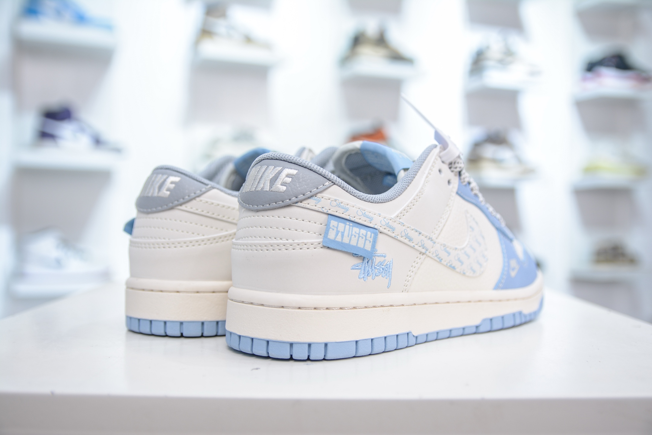 Nike SB Dunk Low x Stussy 斯图西联名-蓝白 XS6089-591-莆田鞋,莆田鞋货源,高仿鞋,高仿鞋货源,安福档口,莆田高仿鞋,莆田鞋批发,高仿鞋批发,莆田高仿运动鞋,高仿运动鞋,莆田运动鞋 Nike SB Dunk Low x Stussy 斯图西联名-蓝白 XS6089-591