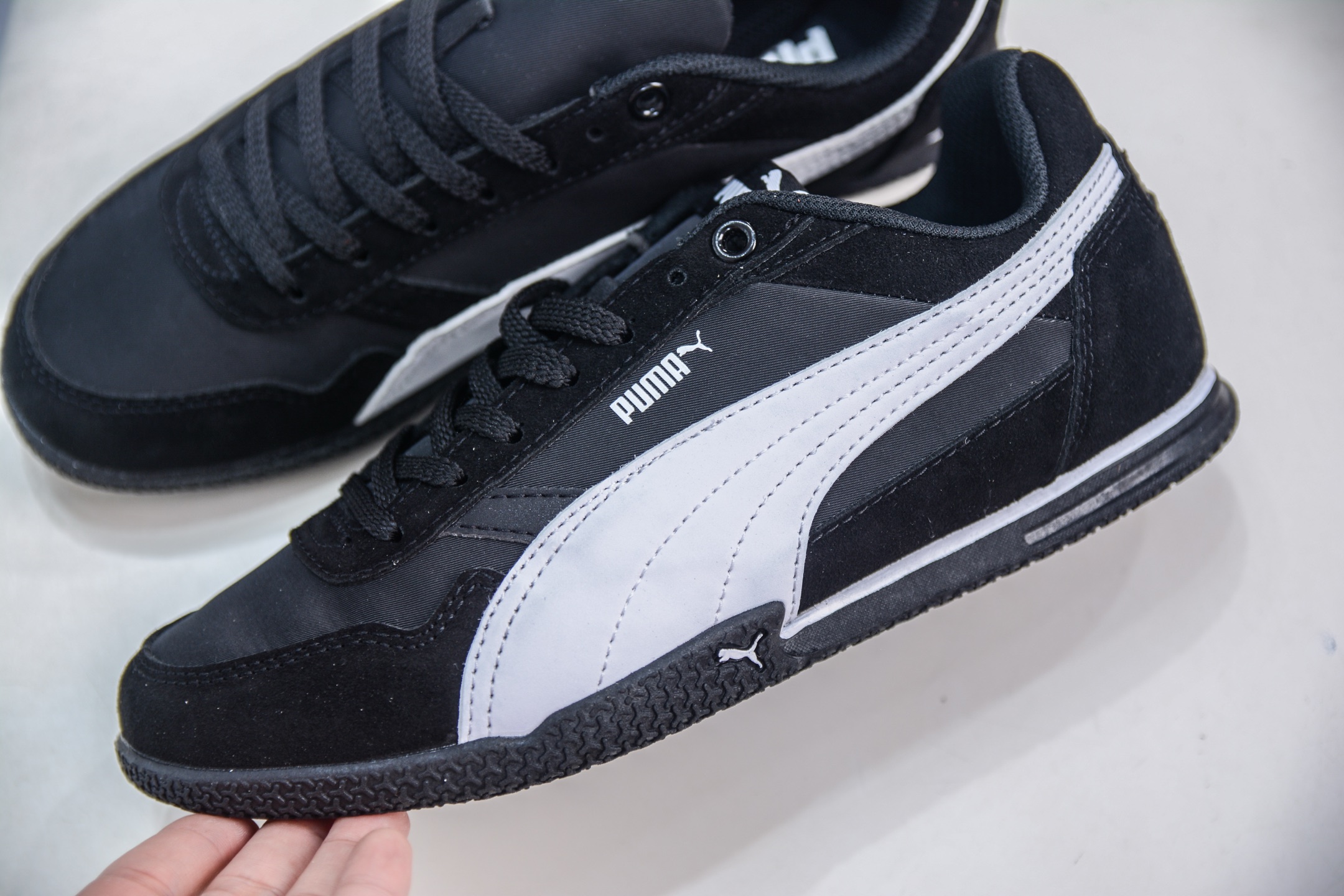 Puma Bella Donna Nylon Retro Running Shoe, Black/White, Lightweight & Breathable 8 i1749402407564 838 0 6