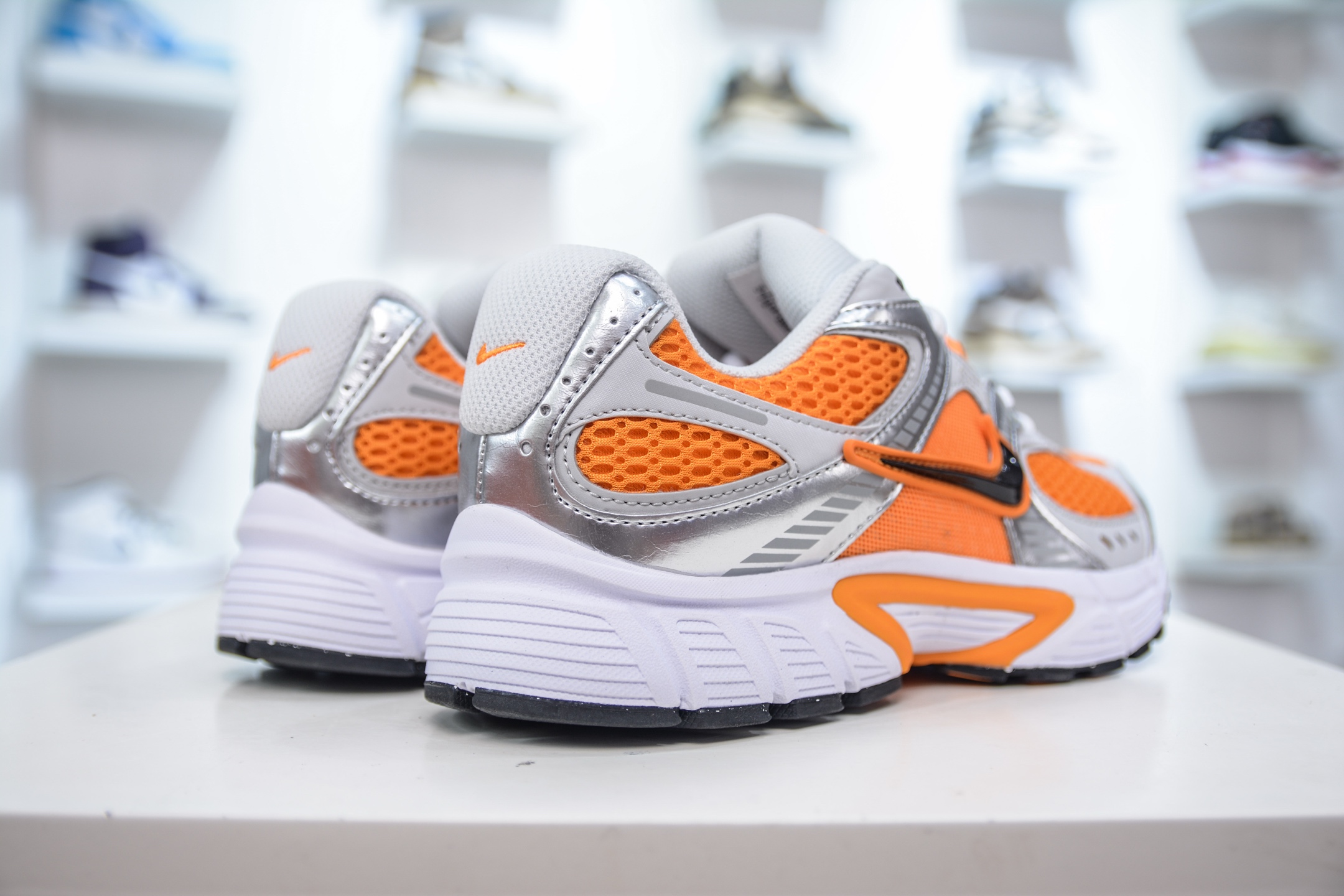 Nike V5 RNR Running Shoes - Retro Y3K Style, Comfortable, Versatile 7 i1749402463376 6467 0 5
