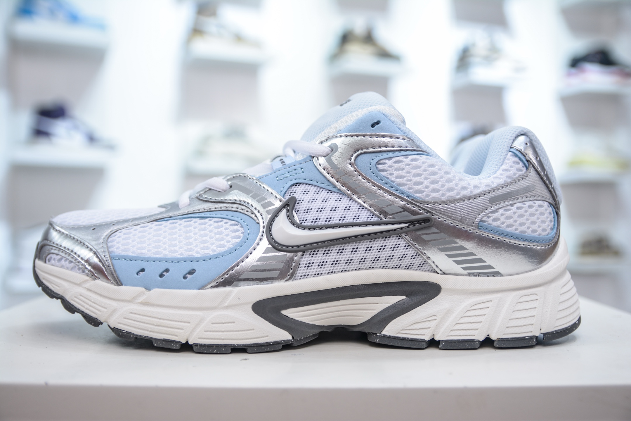 Nike V5 RNR Running Shoes - Y3K Retro Style, Lightweight & Comfortable 1 i1749402959995 452 0 0