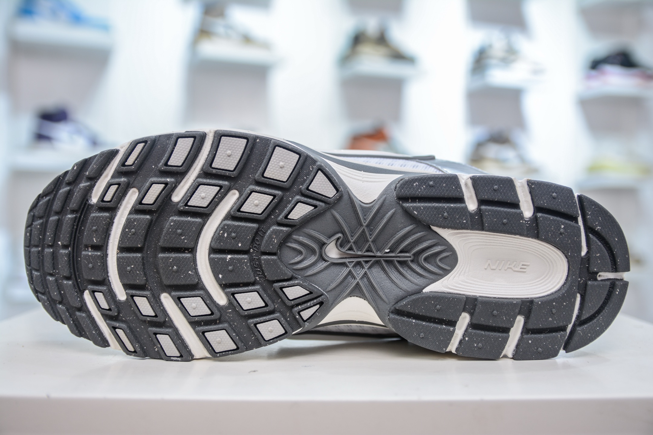 Nike V5 RNR Running Shoes - Y3K Retro Style, Lightweight & Comfortable 5 i1749402961970 6355 0 4