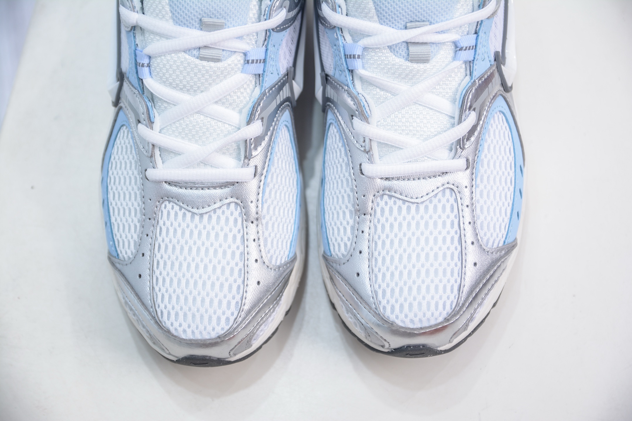 Nike V5 RNR Running Shoes - Y3K Retro Style, Lightweight & Comfortable 9 i1749402962028 9571 0 8