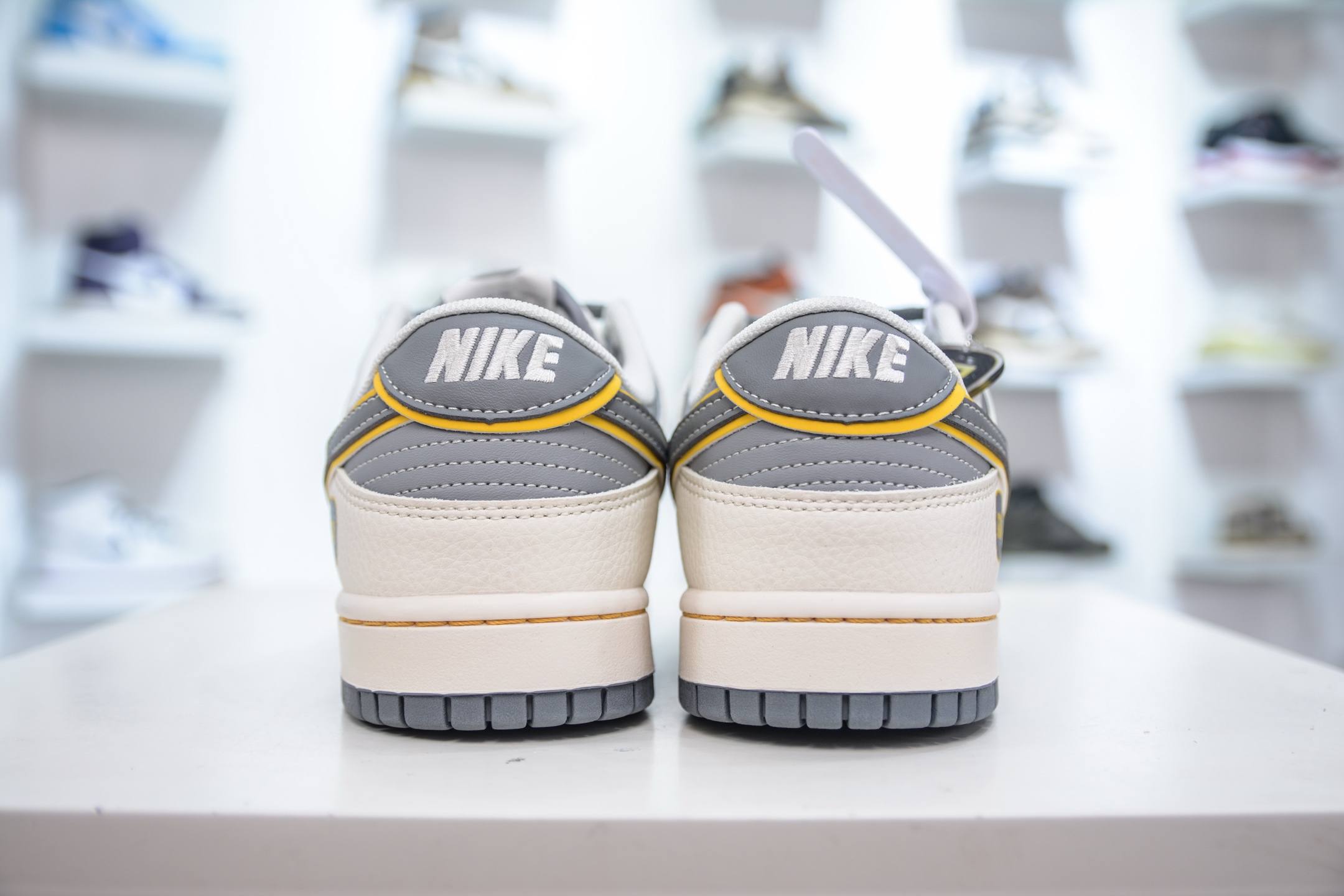 Xiaomi SU7 x Nike Dunk Low "Cambrian Gray" Collaboration Sneakers 2 i1749403290503 8668 0 1
