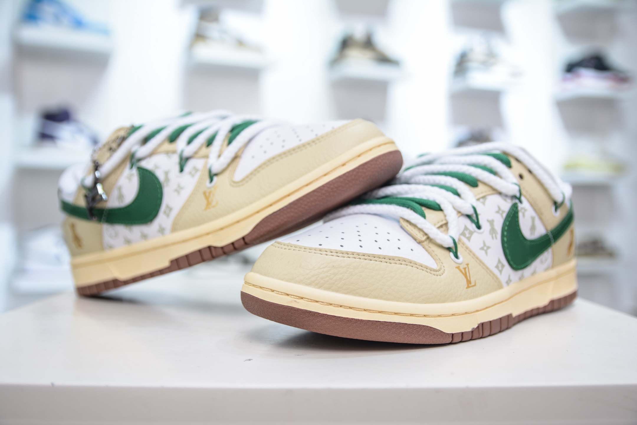 Nike SB Dunk Low X Louis Vuitton Collab Sneakers, Cream/Green, All Sizes 4 i1749404310908 2800 0 3