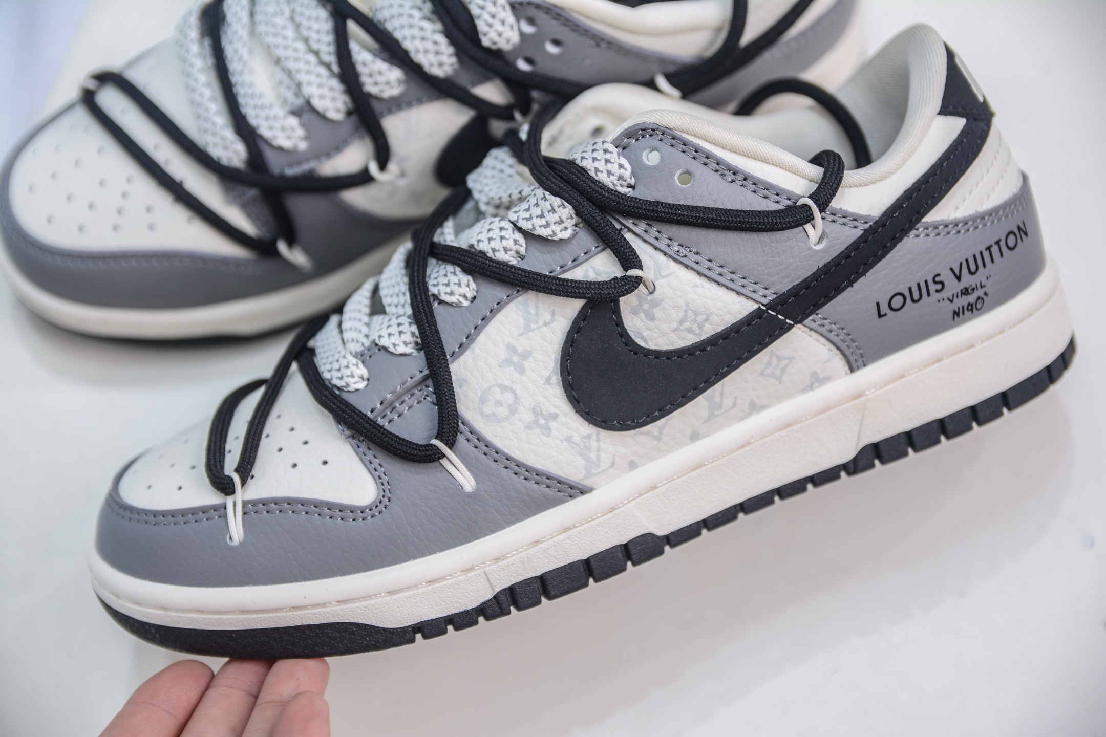 Nike SB Dunk Low x Louis Vuitton Collab Grey/White Designer Sneakers 7 i1749404374519 5922 0 6