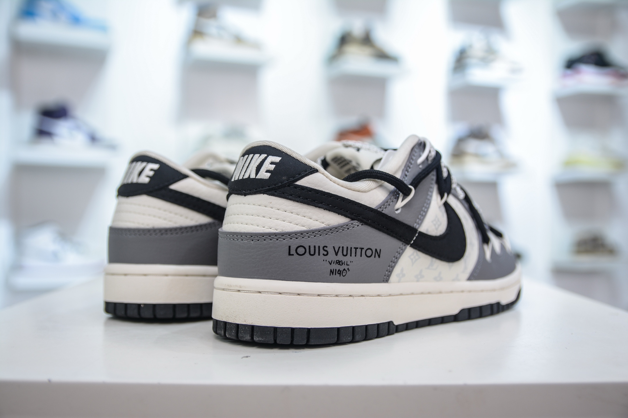 Nike SB Dunk Low x Louis Vuitton Collab Grey/White Designer Sneakers 6 i1749404374559 4568 0 5