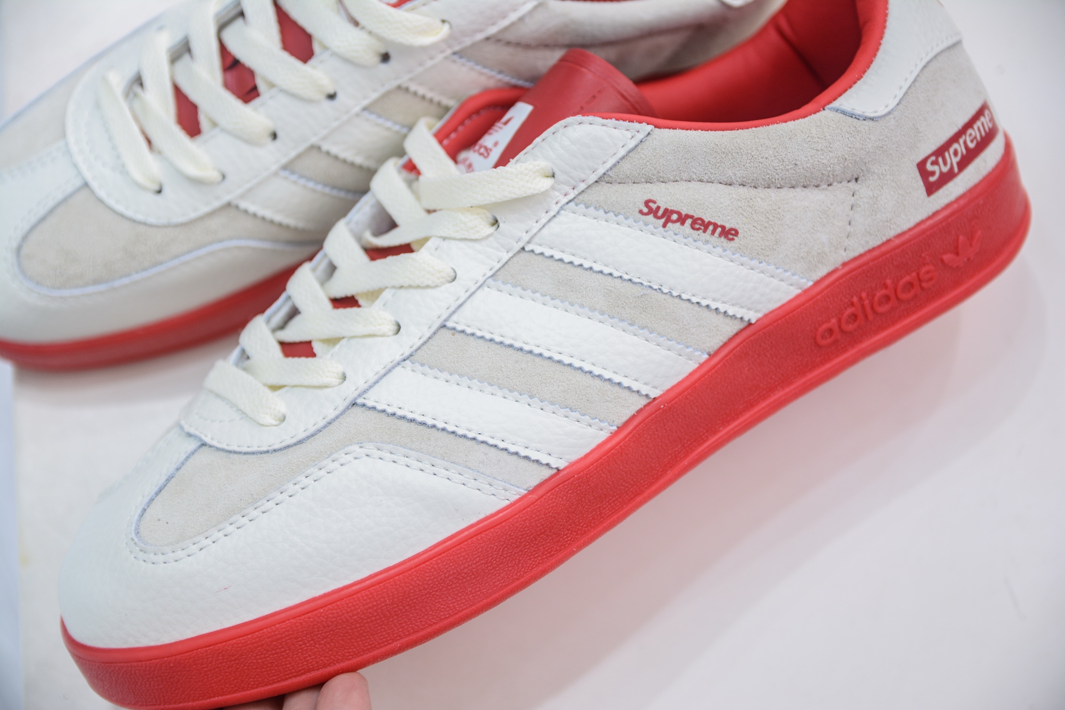 Adidas Originals Gazelle Indoor x Supreme Sneakers - Premium Low-Top Shoes 7 i1749404845468 1741 0 6