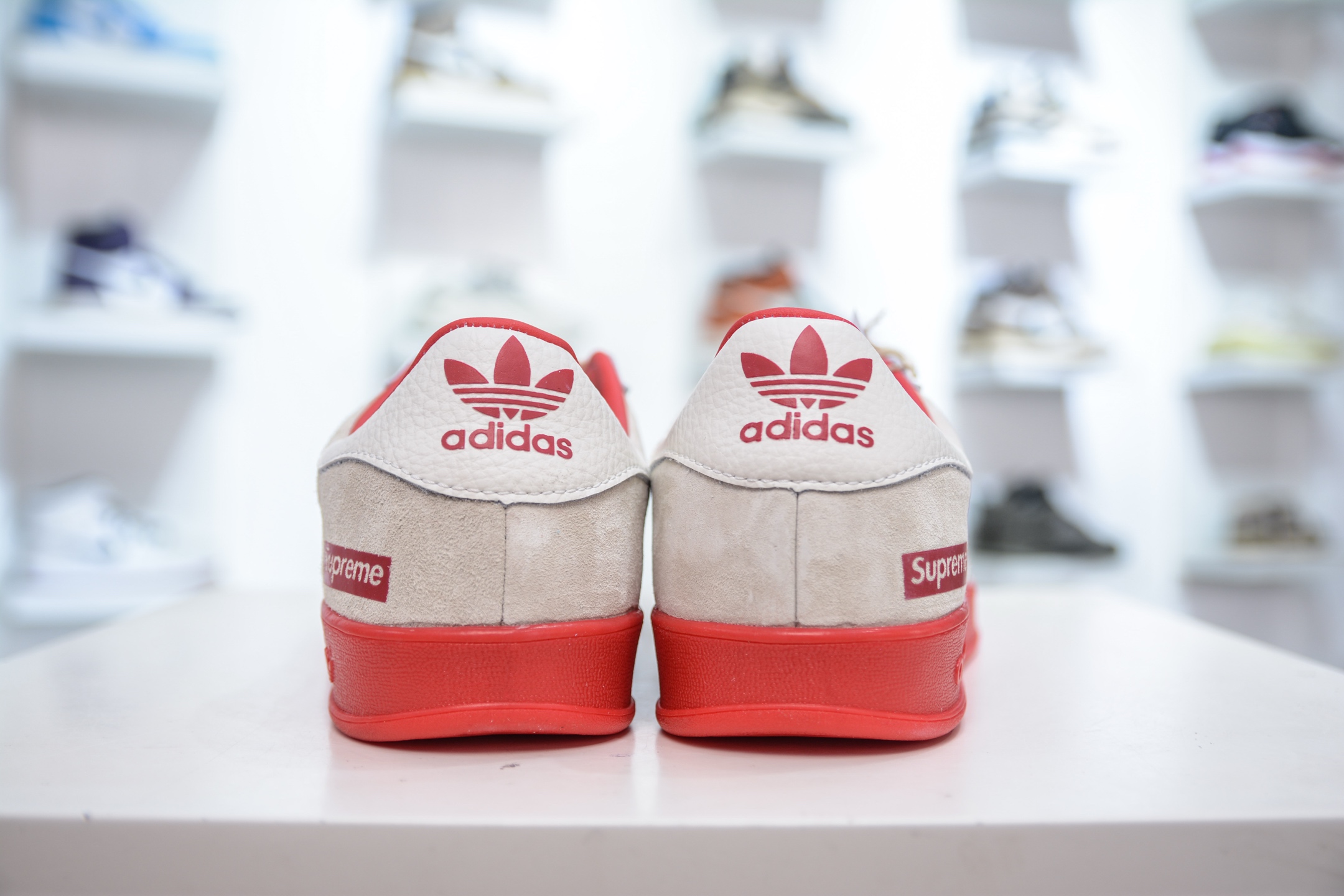 Adidas Originals Gazelle Indoor x Supreme Sneakers - Premium Low-Top Shoes 2 i1749404845593 4316 0 1