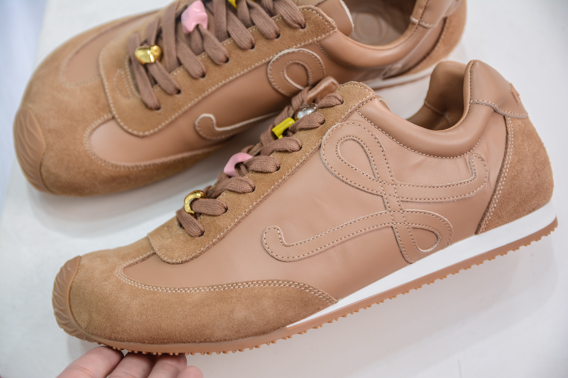 Loewe Ballet Runner 2.0 Sneakers - Leather & Suede Mix - Retro Style 8 i1749405047160 785 0 6