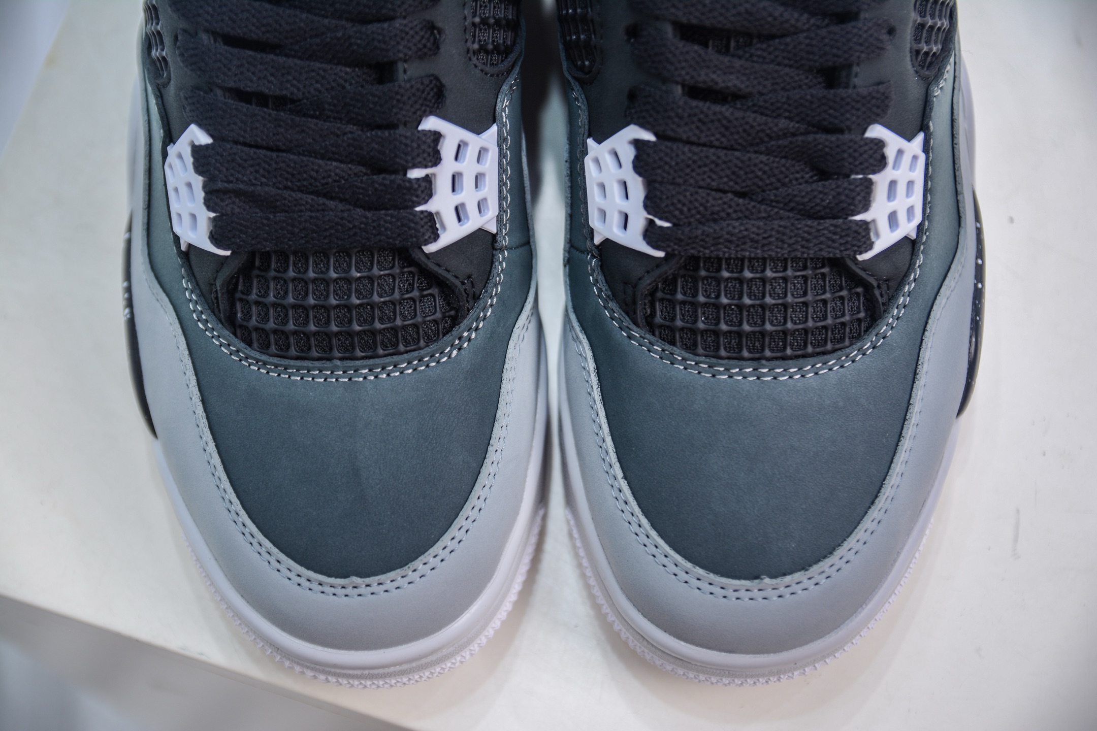 PB纯原外贸特供版 Air Jordan AJ4 Retro ” Fear ” 黑白恐惧  FQ8138-002