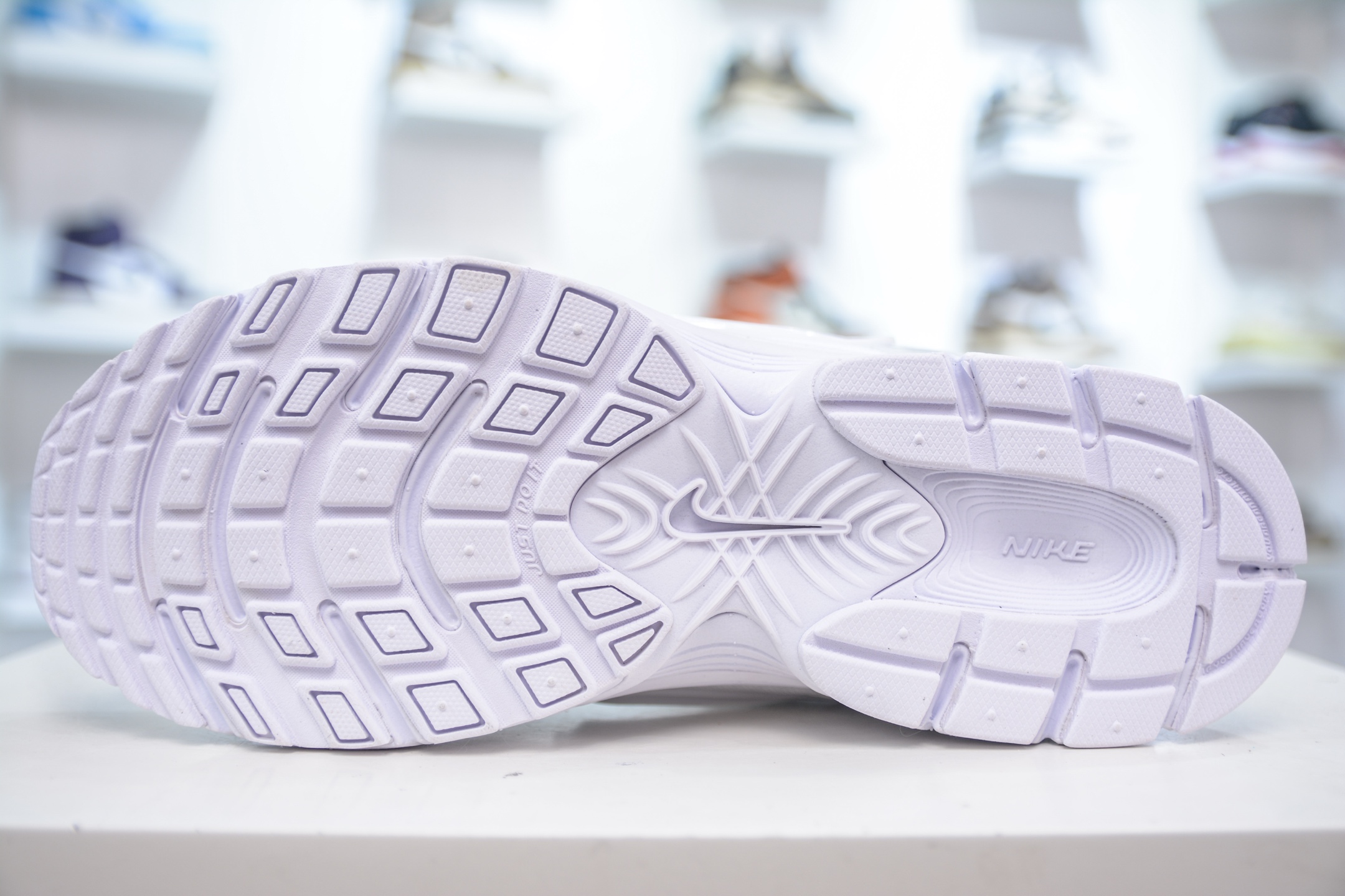 Nike V5 RNR Running Shoes - Y3K Retro Style, Lightweight & Breathable 6 i1749483944171 8466 0 4