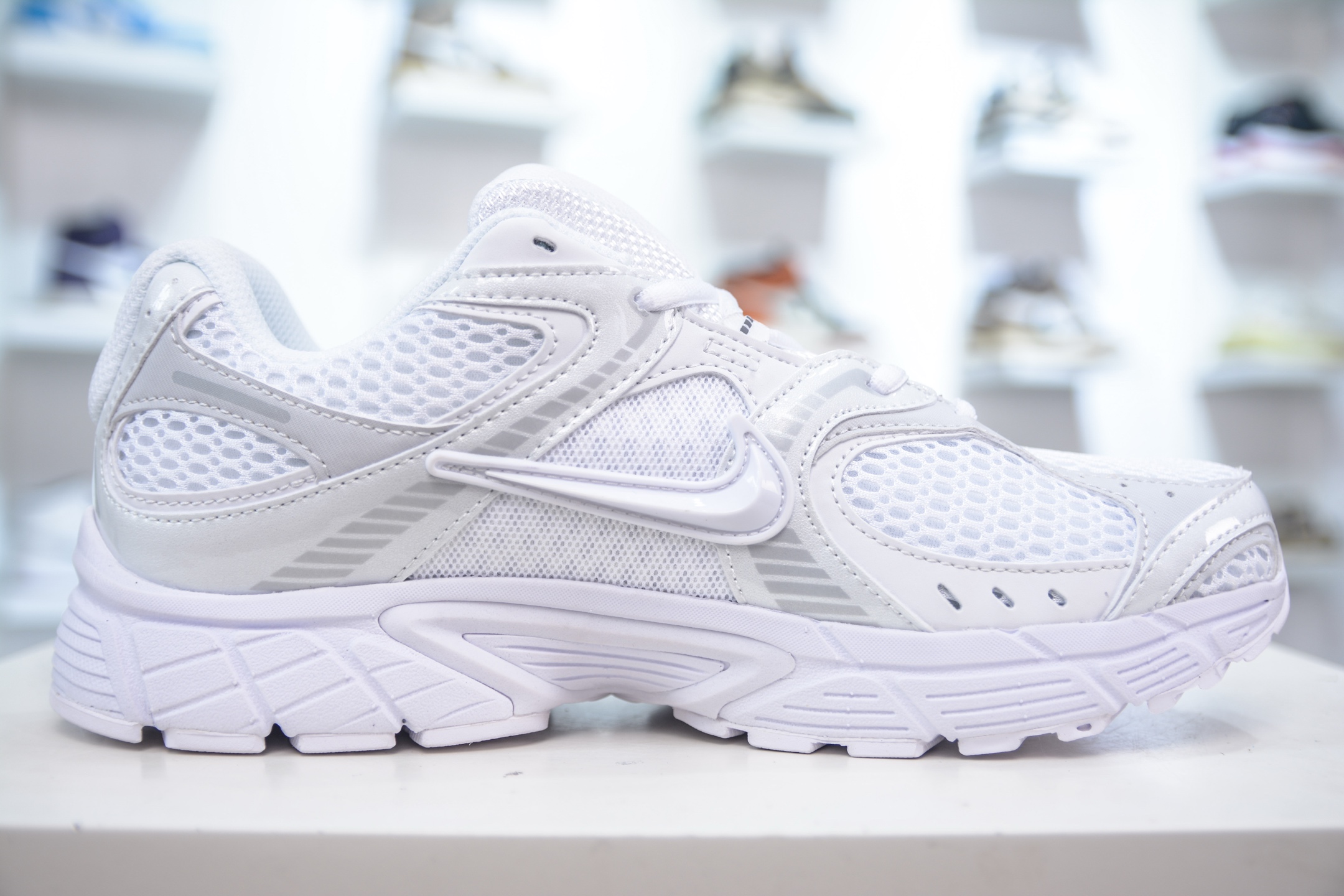 Nike V5 RNR Running Shoes - Y3K Retro Style, Lightweight & Breathable 4 i1749483945185 3236 0 2