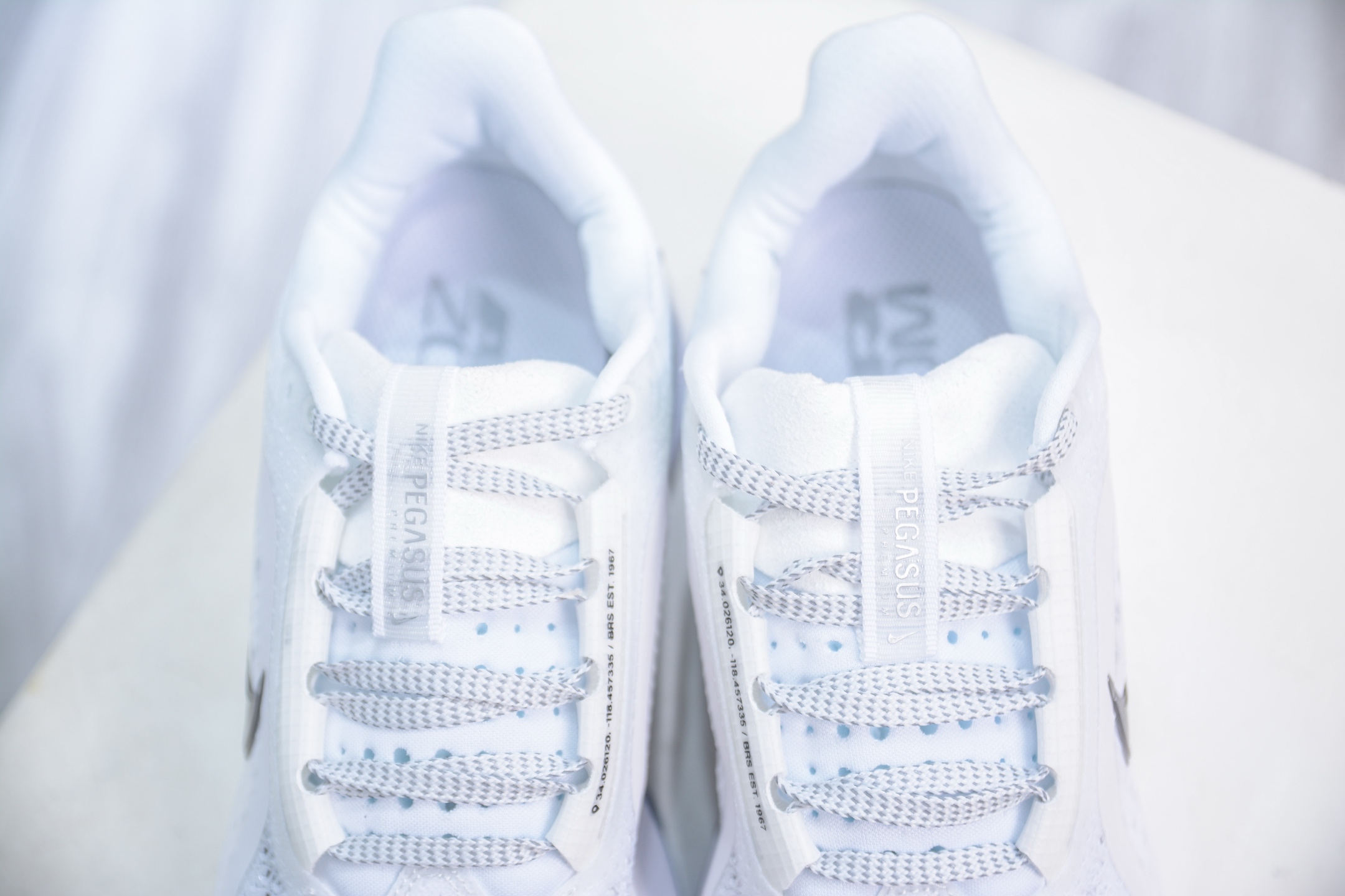 Nike Air Zoom Pegasus Premium White Running Shoes - Cushioned, Supportive, Agile 8 i1749484062432 6015 0 7