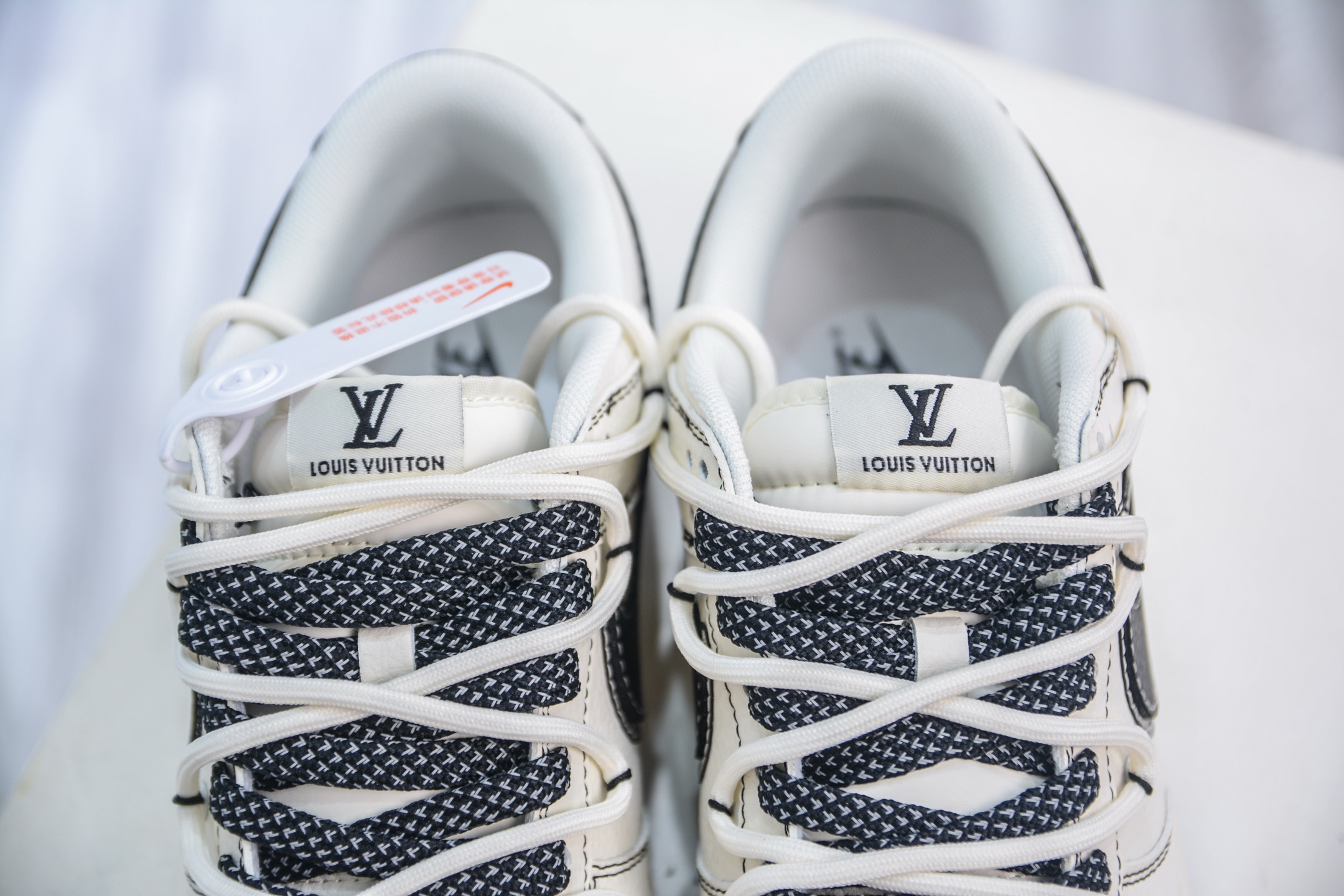 Nike SB Dunk Low x Louis Vuitton White Black, Premium Leather, Limited Edition 8 i1749484116463 4146 0 7
