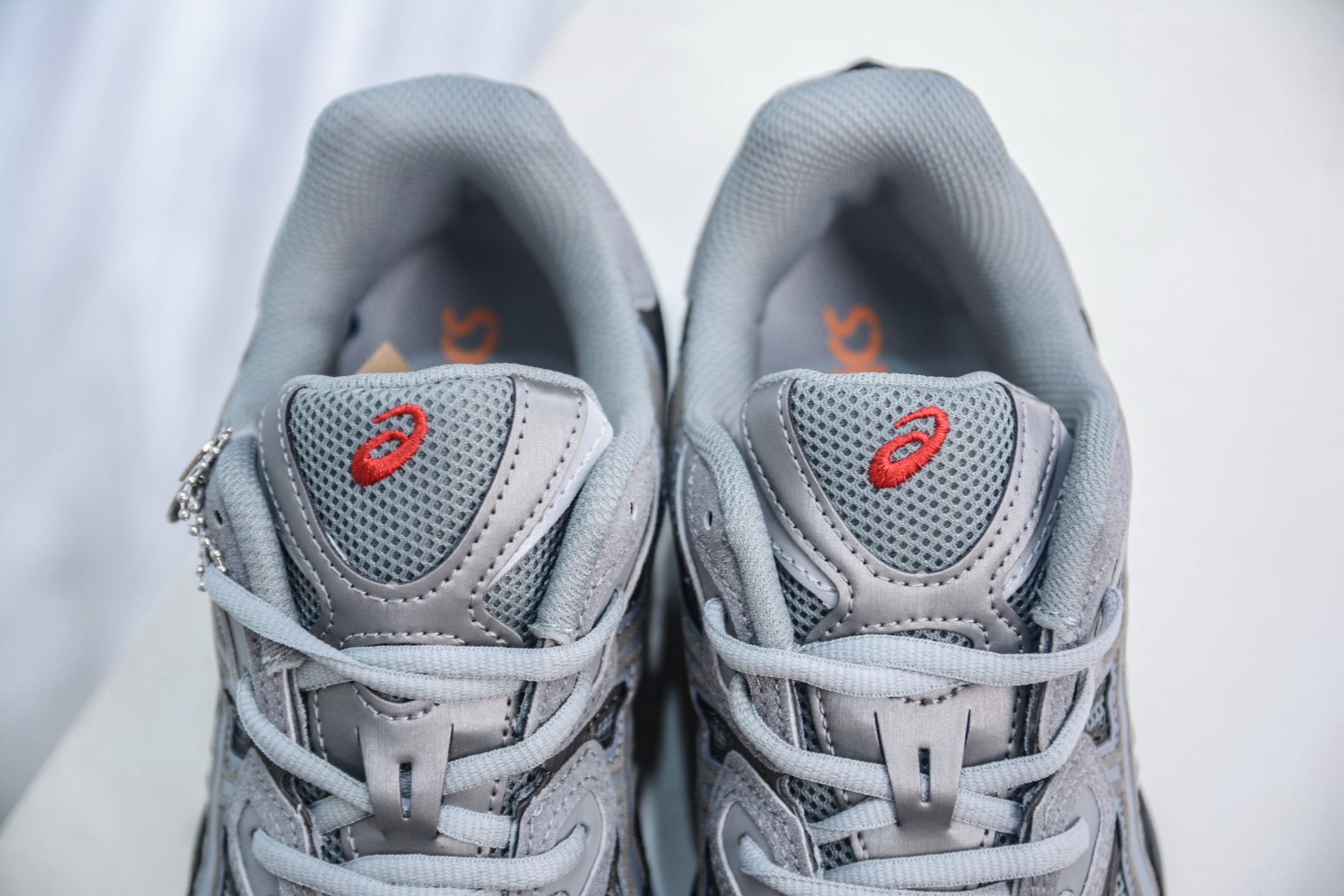 Asics Gel-NYC Sneakers - Retro Style, Breathable, Comfortable Running Shoes 9 i1749484563087 8018 0 7
