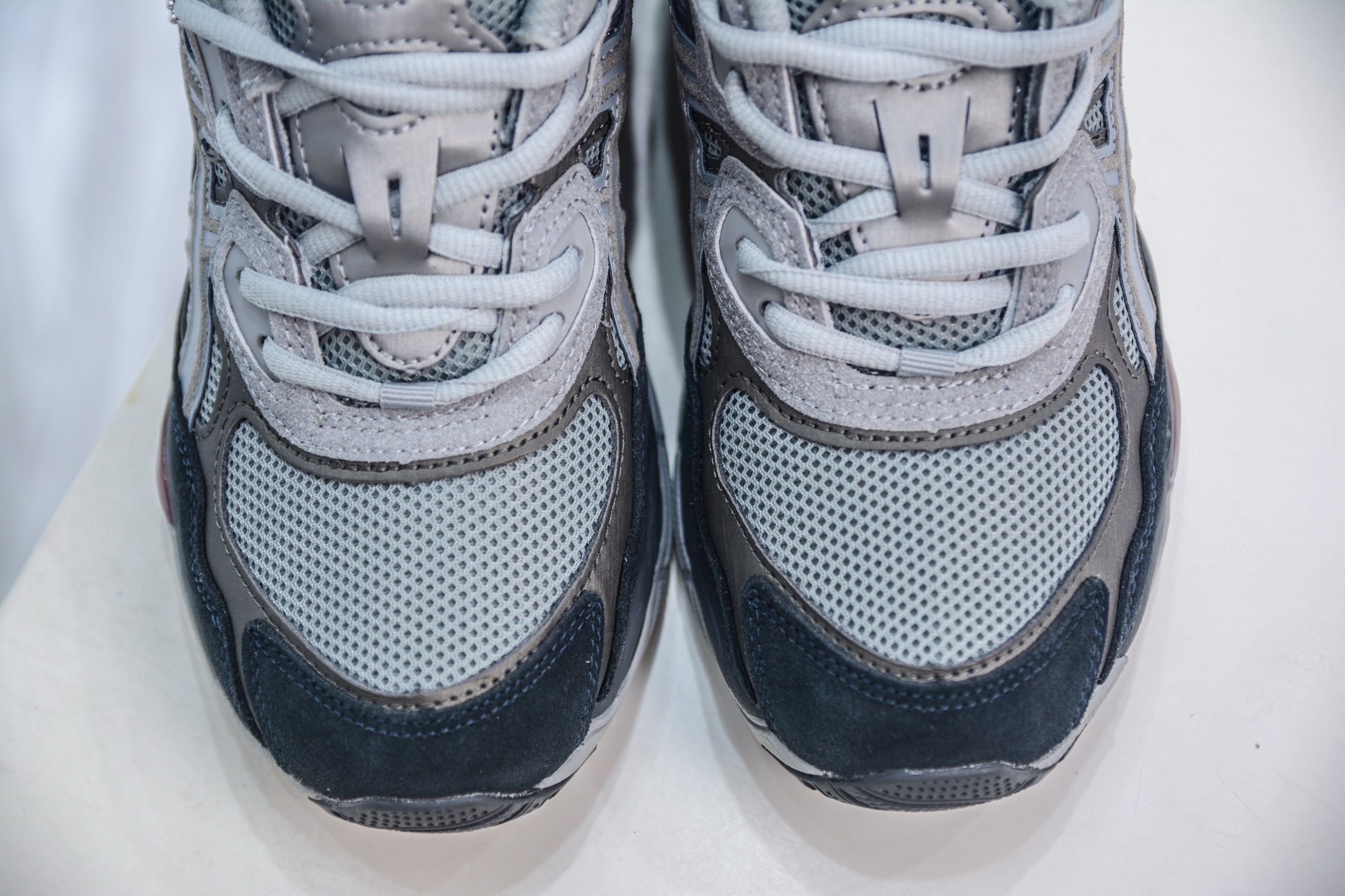 Asics Gel-NYC Sneakers - Retro Style, Breathable, Comfortable Running Shoes 10 i1749484563099 8677 0 8