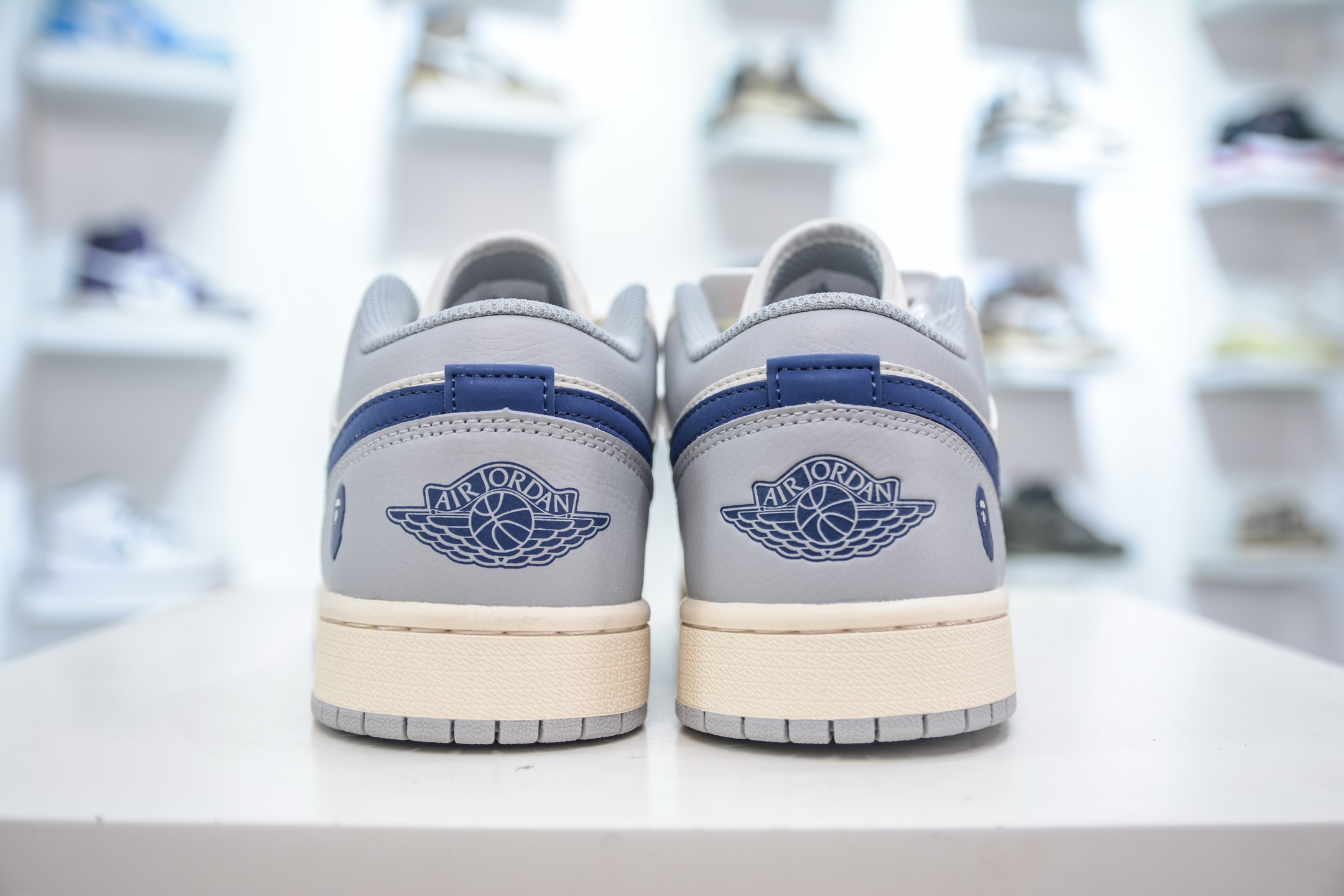 Air Jordan 1 Retro Low x BAPE White Grey Blue - Premium Leather, Comfort Cushion 2 i1749484728091 625 0 1