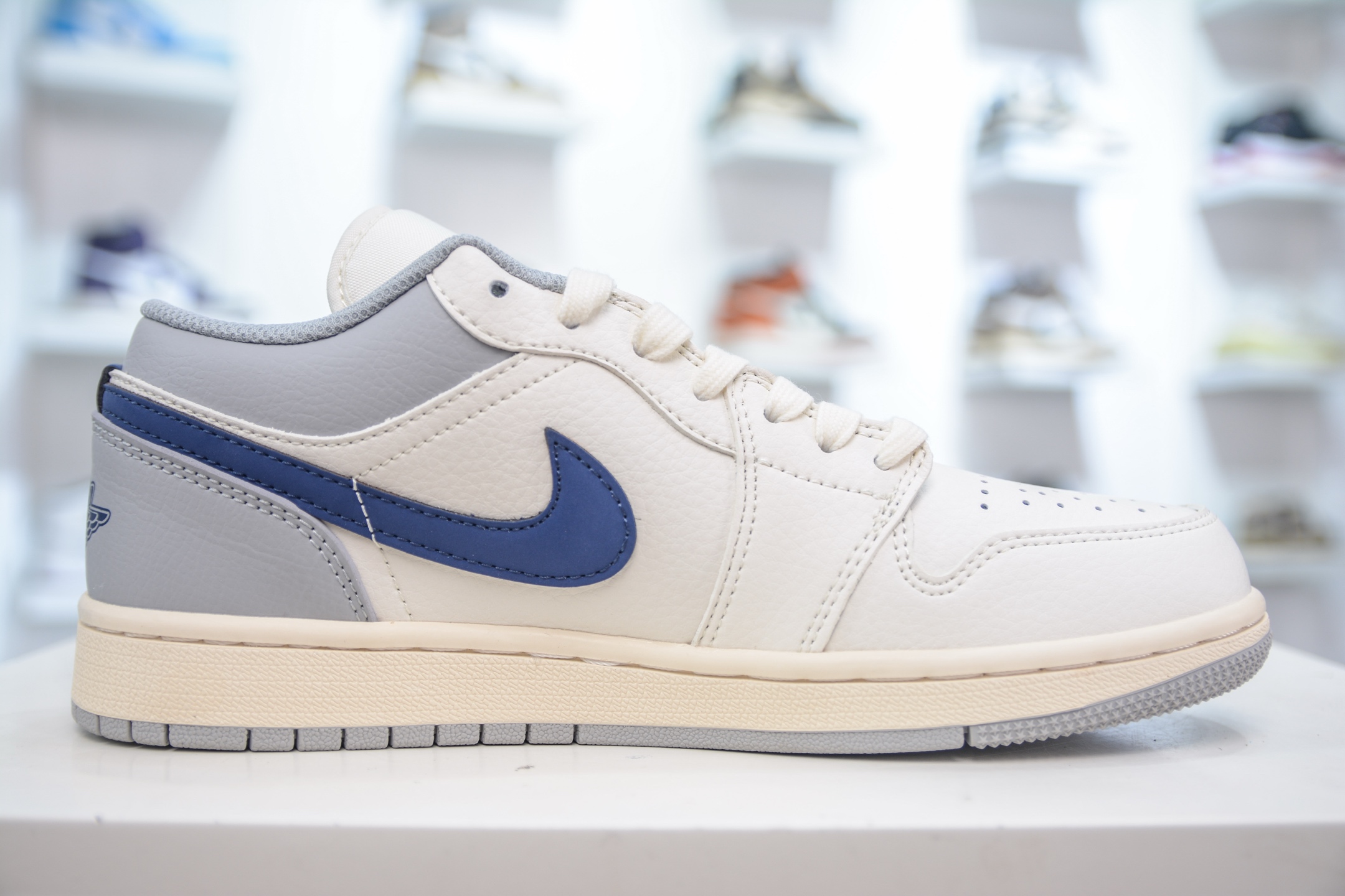 Air Jordan 1 Retro Low x BAPE White Grey Blue - Premium Leather, Comfort Cushion 3 i1749484728312 5650 0 2