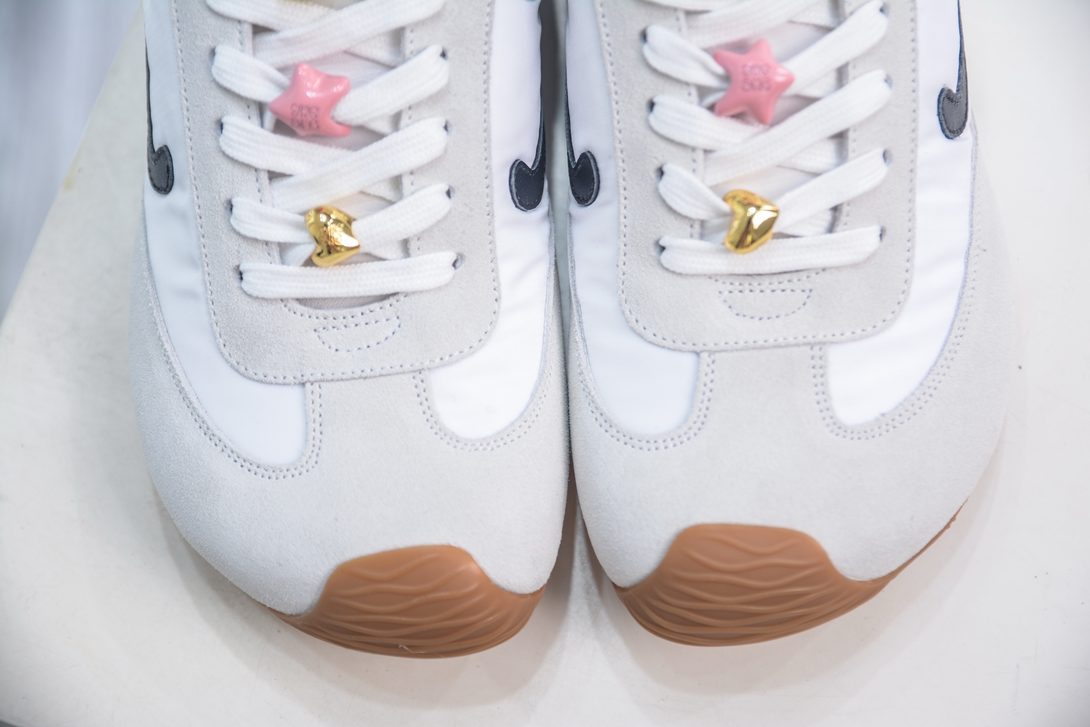 Loewe Ballet Runner 2.0 Sneakers - Asymmetrical Design, Comfortable Leather Lining 10 i1749485134489 8887 0 7
