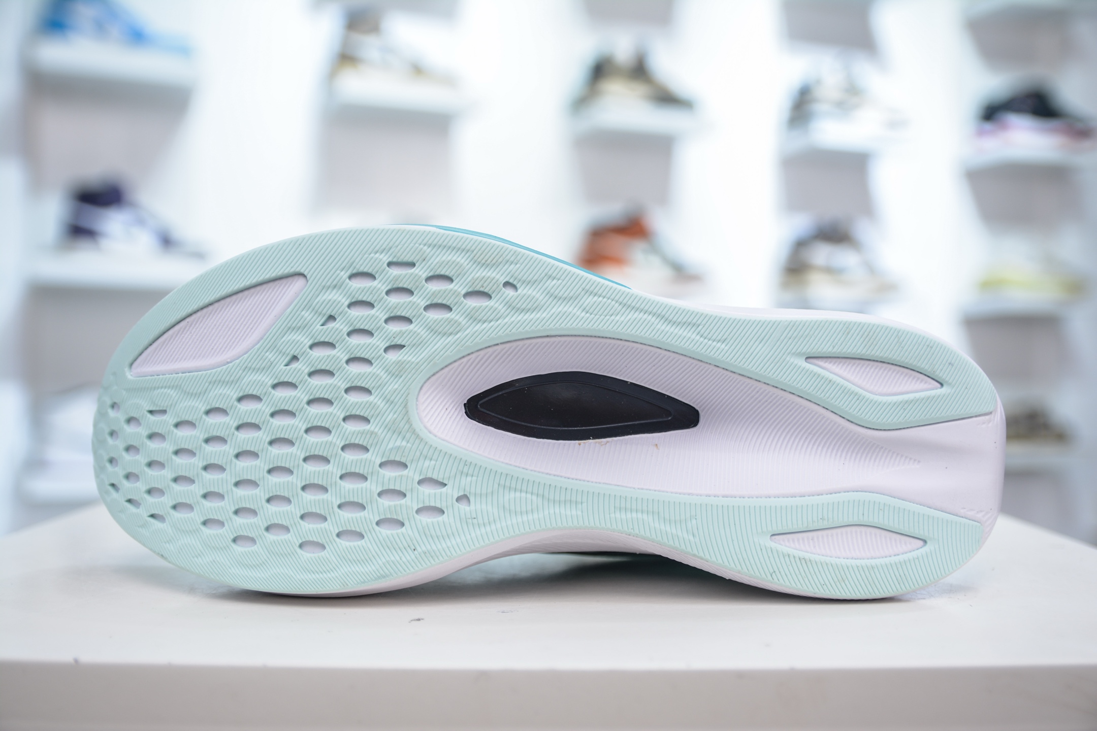 Asics Magic Speed 4 亚瑟士4代碳板竞速跑步鞋 1011B875-401-莆田鞋,莆田鞋货源,高仿鞋,高仿鞋货源,安福档口,莆田高仿鞋,莆田鞋批发,高仿鞋批发,莆田高仿运动鞋,高仿运动鞋,莆田运动鞋 Asics Magic Speed 4 亚瑟士4代碳板竞速跑步鞋 1011B875-401