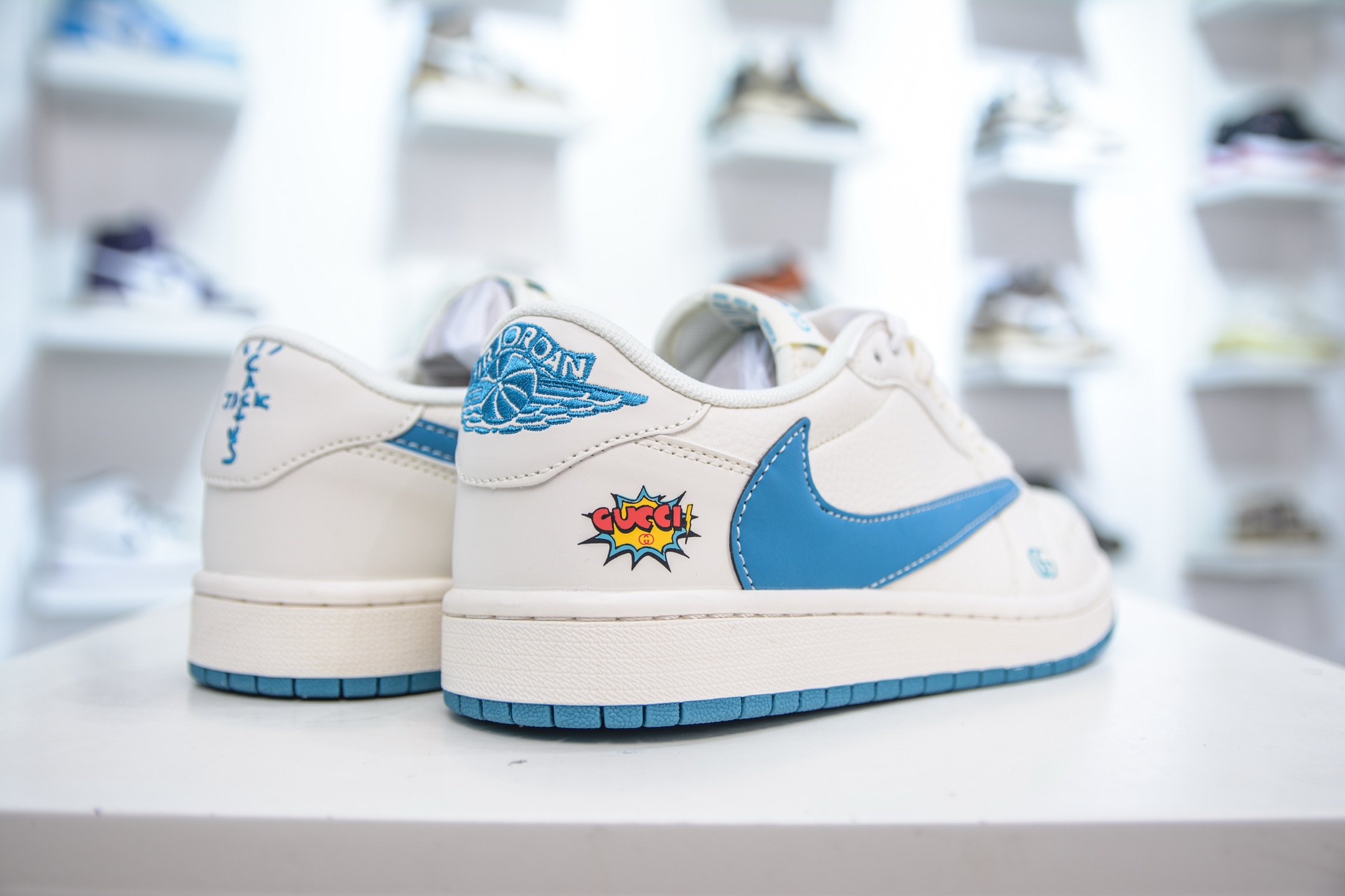 TS x Air Jordan x GUCCI AJ1 Low 倒钩低帮联名古驰-白蓝勾蓝底  ZH2598-165