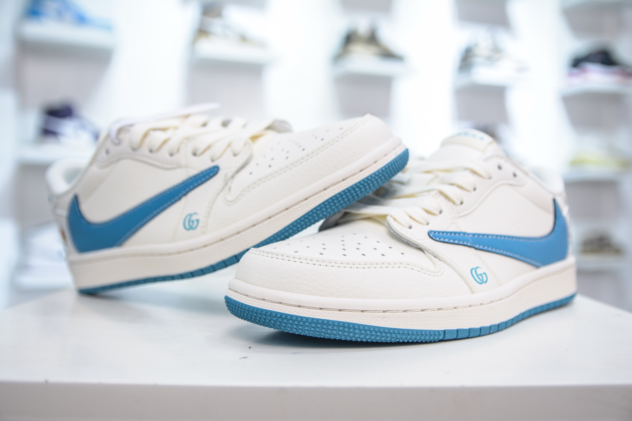 TS x Air Jordan x GUCCI AJ1 Low 倒钩低帮联名古驰-白蓝勾蓝底  ZH2598-165