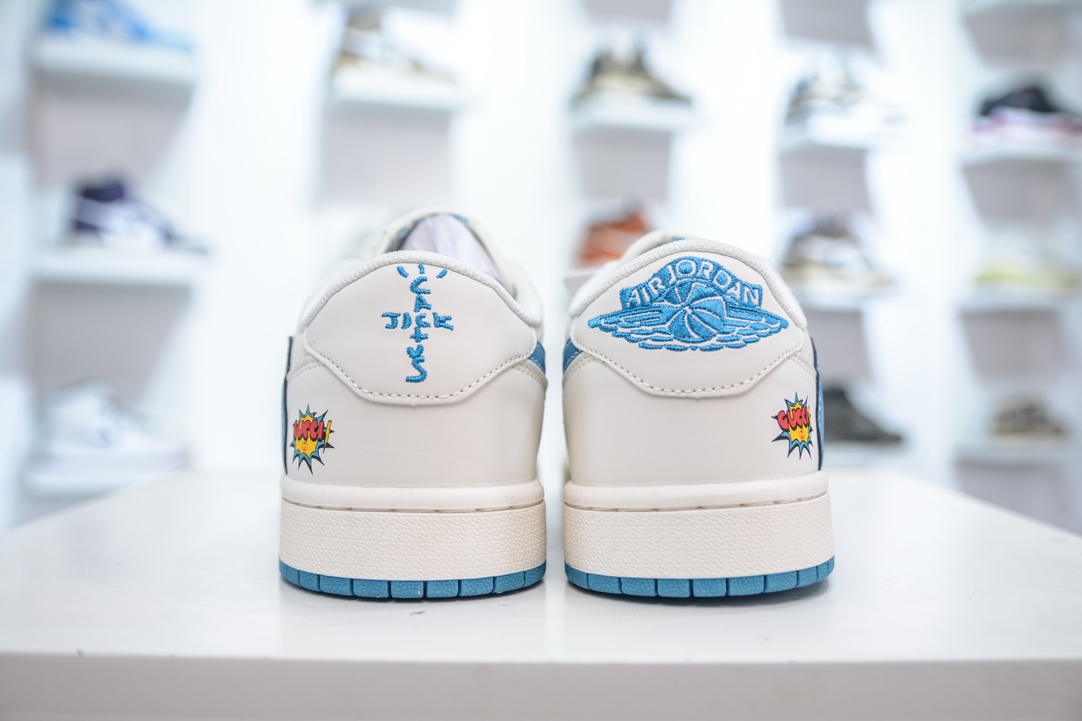 TS x Air Jordan x GUCCI AJ1 Low 倒钩低帮联名古驰-白蓝勾蓝底  ZH2598-165