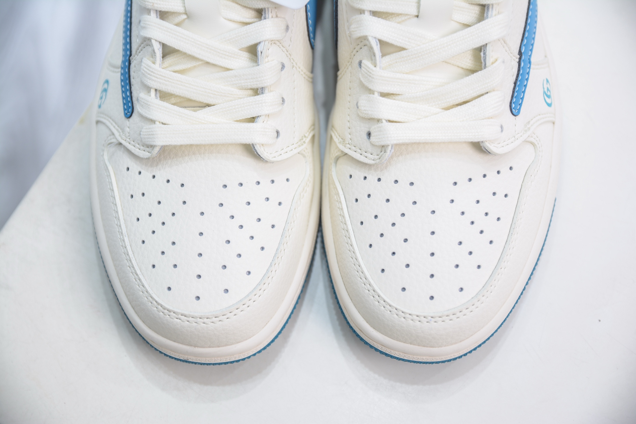 TS x Air Jordan x GUCCI AJ1 Low 倒钩低帮联名古驰-白蓝勾蓝底  ZH2598-165