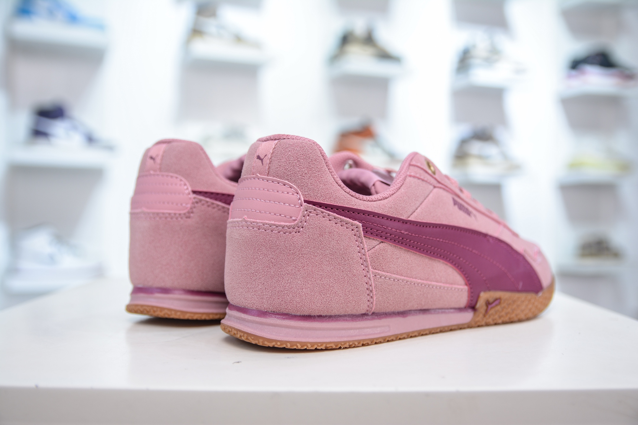 Puma Bella Donna Nylon 透气布面彪马薄底系列 复古运动休闲跑鞋 402673-03-Chinese UA Cheap High Quatity Brand Clothes Bags handbags Sneakers wholesale wholesaler seller from China Factory suppliers Fashion Clothing Shoes best Quality Beautiful Price Puma Bella Donna Nylon 透气布面彪马薄底系列 复古运动休闲跑鞋 402673-03