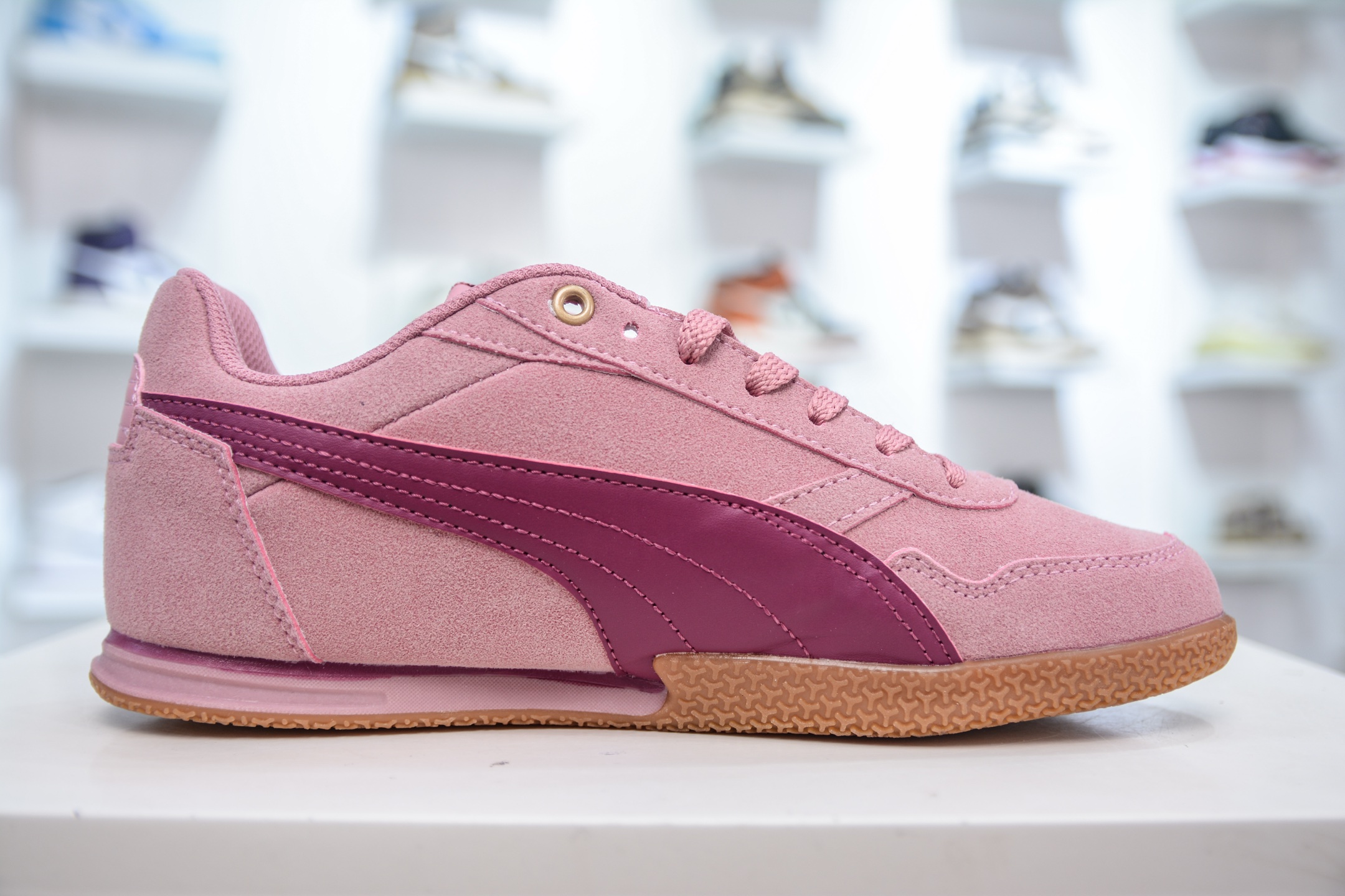 Puma Bella Donna Nylon 透气布面彪马薄底系列 复古运动休闲跑鞋 402673-03-Chinese UA Cheap High Quatity Brand Clothes Bags handbags Sneakers wholesale wholesaler seller from China Factory suppliers Fashion Clothing Shoes best Quality Beautiful Price Puma Bella Donna Nylon 透气布面彪马薄底系列 复古运动休闲跑鞋 402673-03