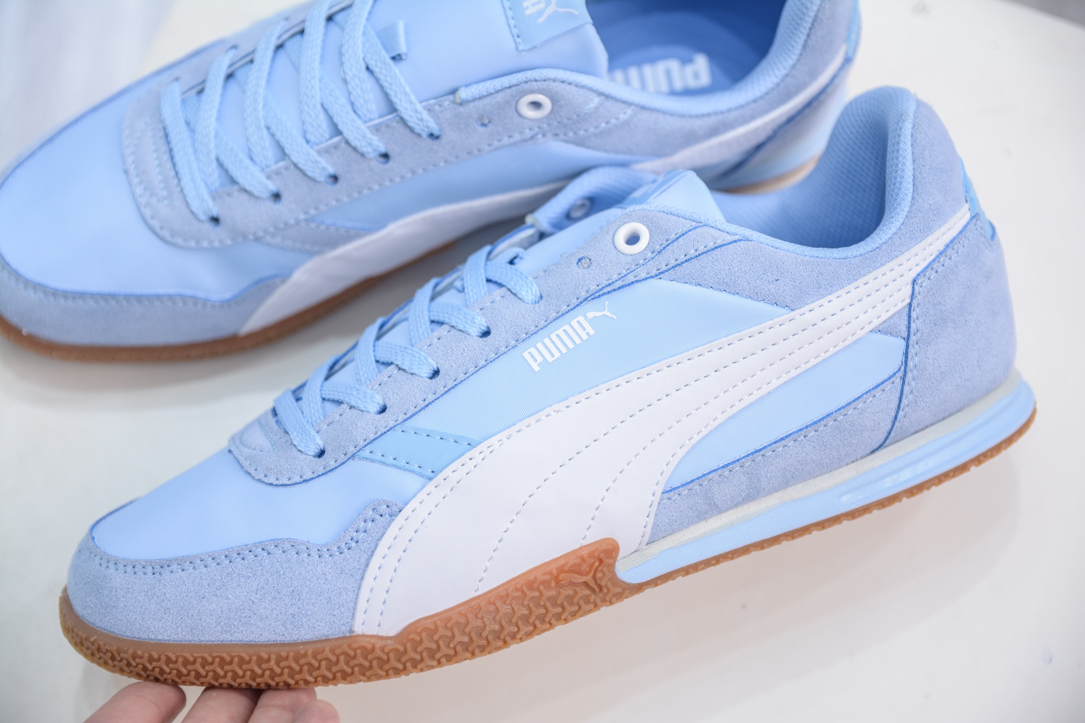 Puma Bella Donna Nylon 透气布面彪马薄底系列 复古运动休闲跑鞋 403554-04-Chinese UA Cheap High Quatity Brand Clothes Bags handbags Sneakers wholesale wholesaler seller from China Factory suppliers Fashion Clothing Shoes best Quality Beautiful Price Puma Bella Donna Nylon 透气布面彪马薄底系列 复古运动休闲跑鞋 403554-04