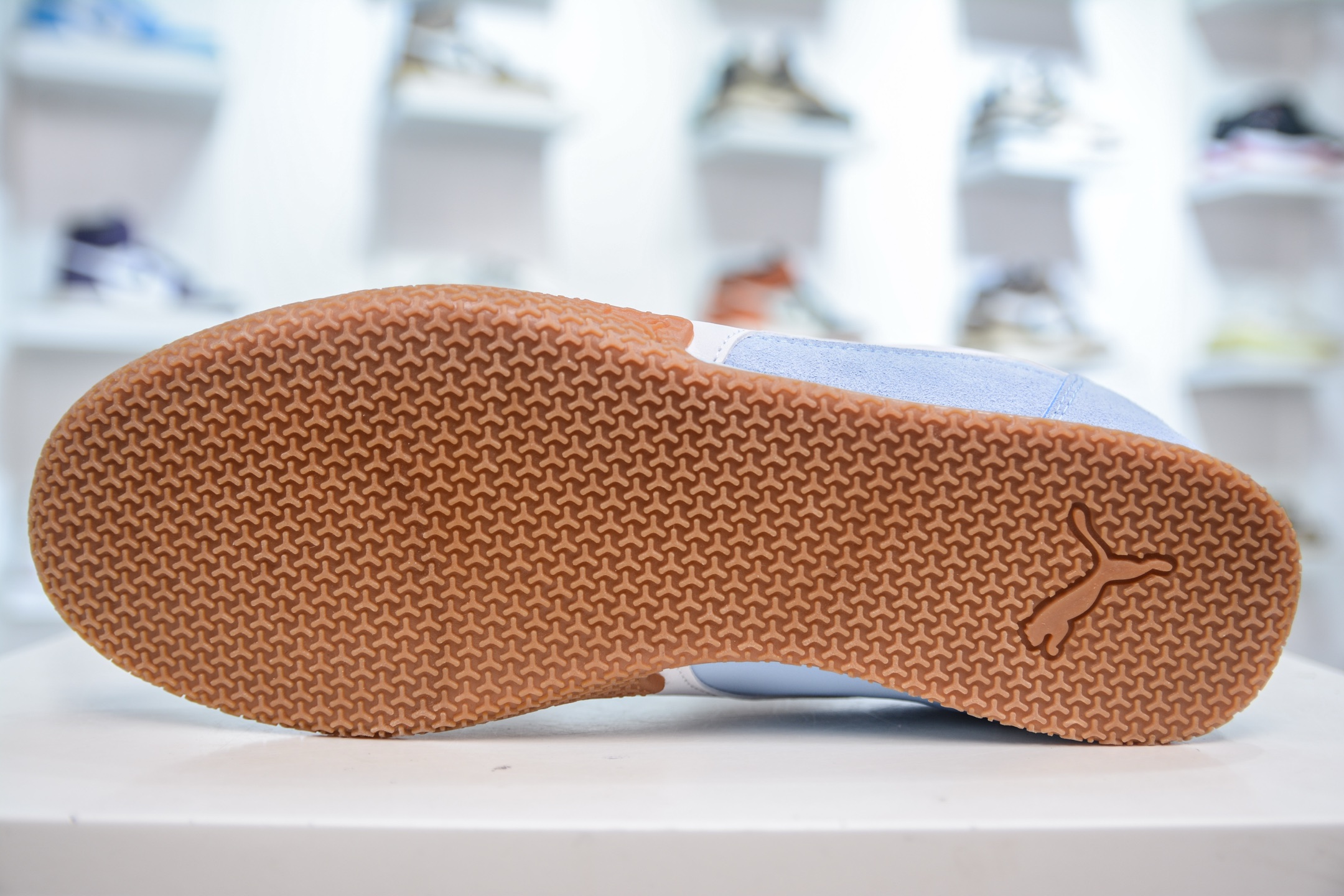 Puma Bella Donna Nylon 透气布面彪马薄底系列 复古运动休闲跑鞋 403554-04-Chinese UA Cheap High Quatity Brand Clothes Bags handbags Sneakers wholesale wholesaler seller from China Factory suppliers Fashion Clothing Shoes best Quality Beautiful Price Puma Bella Donna Nylon 透气布面彪马薄底系列 复古运动休闲跑鞋 403554-04