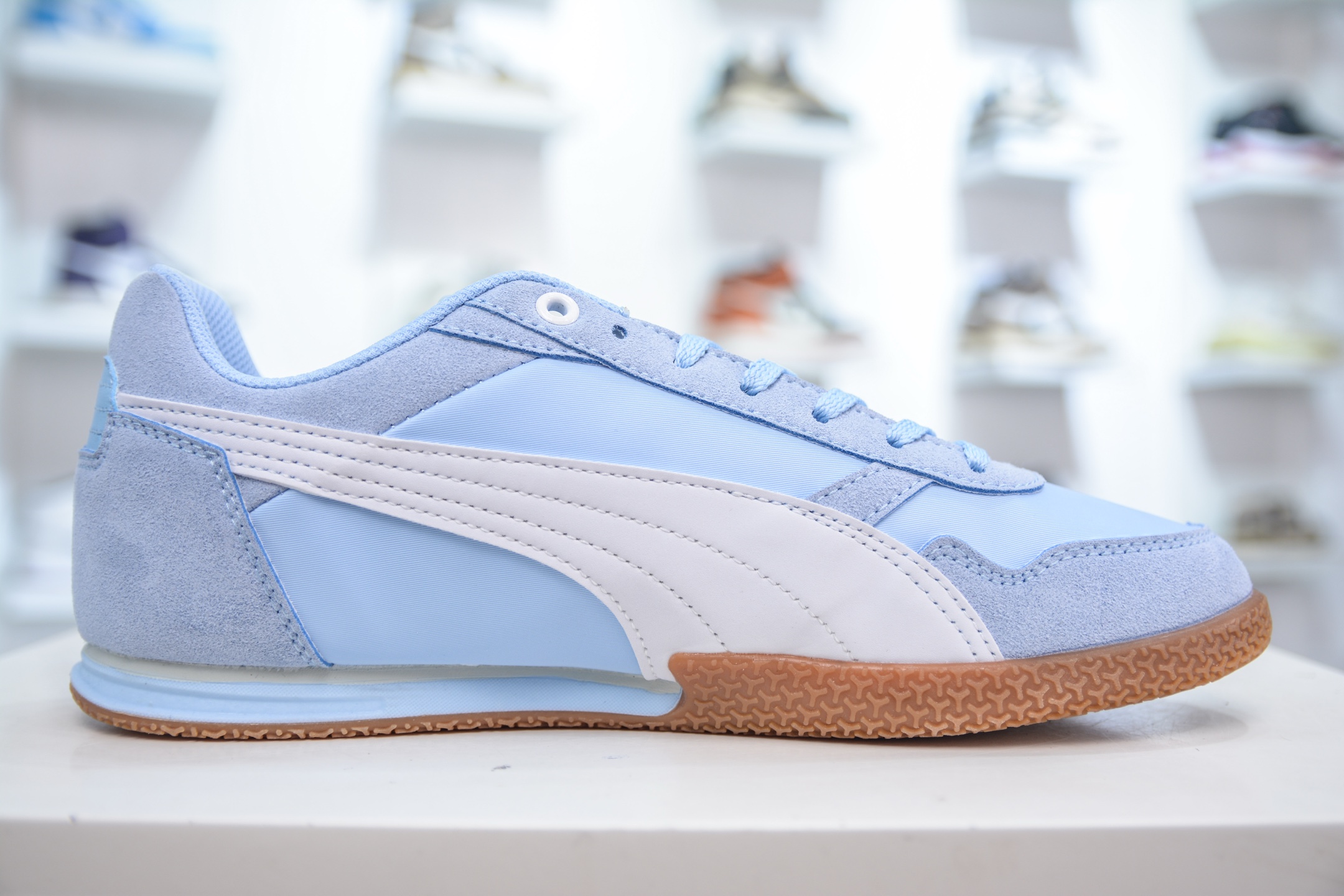 Puma Bella Donna Nylon 透气布面彪马薄底系列 复古运动休闲跑鞋 403554-04-Chinese UA Cheap High Quatity Brand Clothes Bags handbags Sneakers wholesale wholesaler seller from China Factory suppliers Fashion Clothing Shoes best Quality Beautiful Price Puma Bella Donna Nylon 透气布面彪马薄底系列 复古运动休闲跑鞋 403554-04