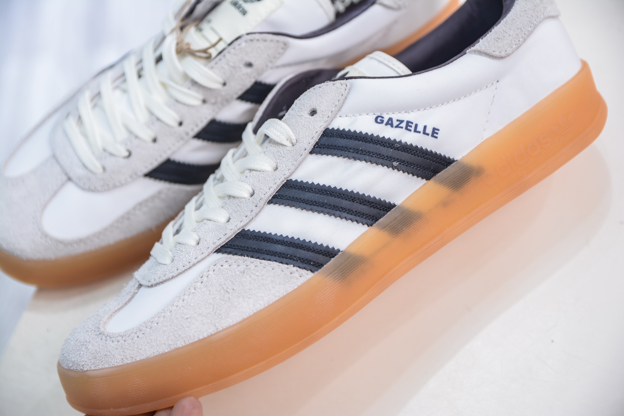 Adidas Gazelle Indoor: Retro Low-Top Sneakers for Versatile Style and Comfort 8 i1749657102981 3452 0 6