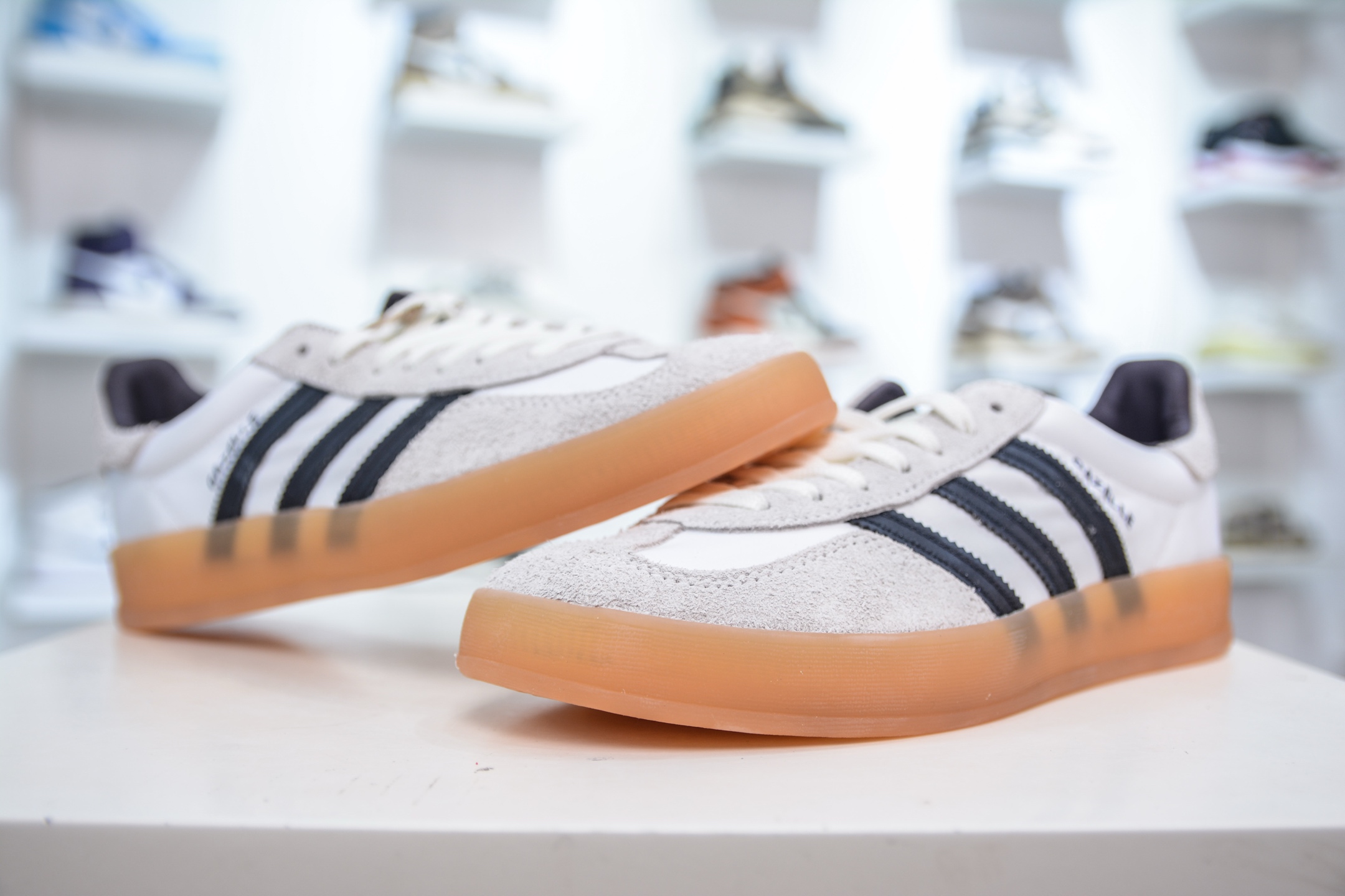 Adidas Gazelle Indoor: Retro Low-Top Sneakers for Versatile Style and Comfort 5 i1749657103945 5962 0 3