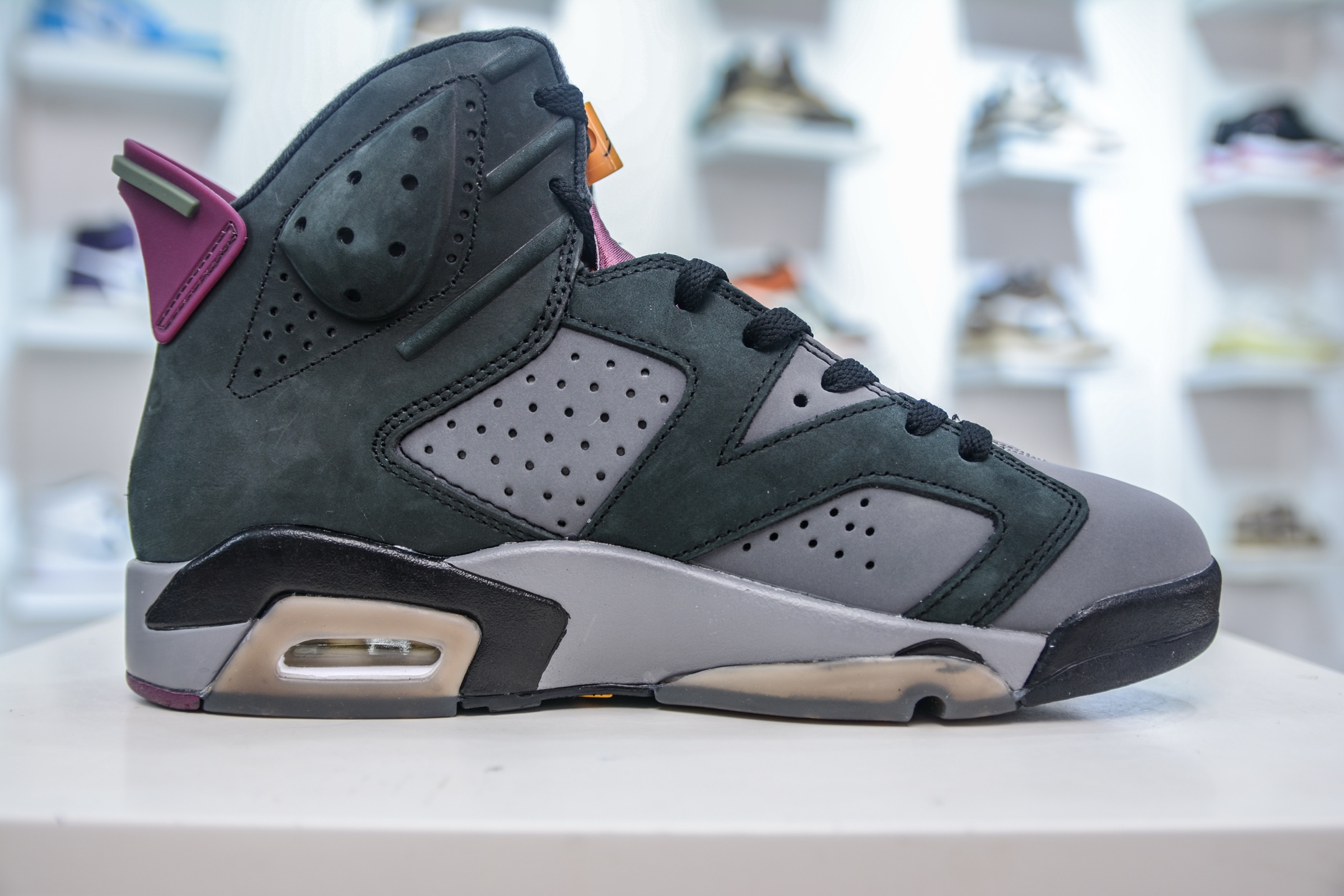 Air Jordan 6 Retro Bordeaux: Premium Leather, Iconic Design, Comfortable Fit 3 i1749657865448 9392 0 2