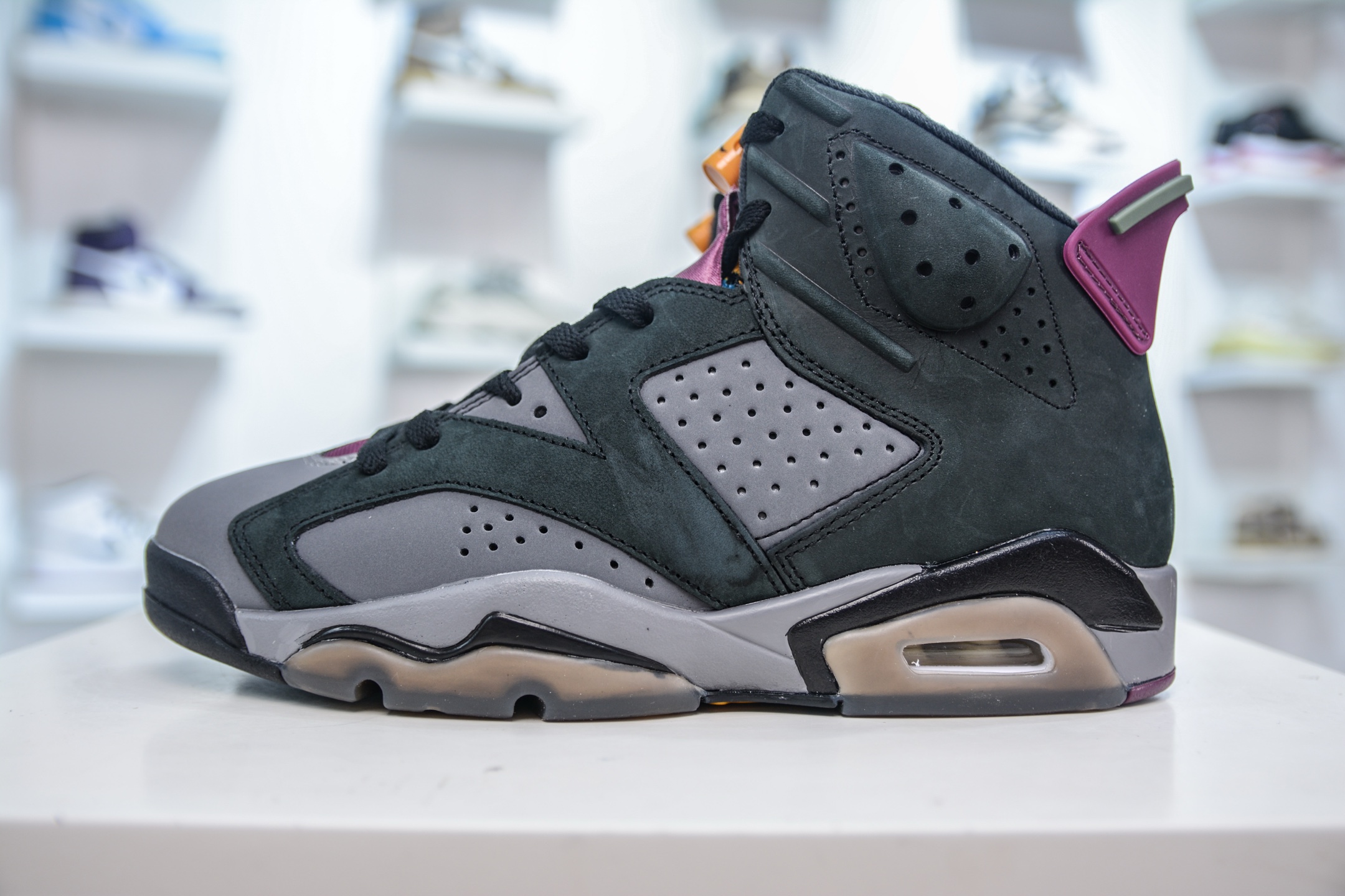 Air Jordan 6 Retro Bordeaux: Premium Leather, Iconic Design, Comfortable Fit 1 i1749657865465 803 0 0