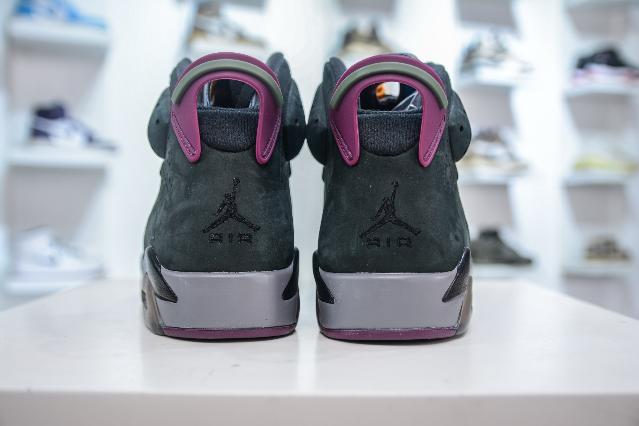 Air Jordan 6 Retro Bordeaux: Premium Leather, Iconic Design, Comfortable Fit 2 i1749657866409 9465 0 1