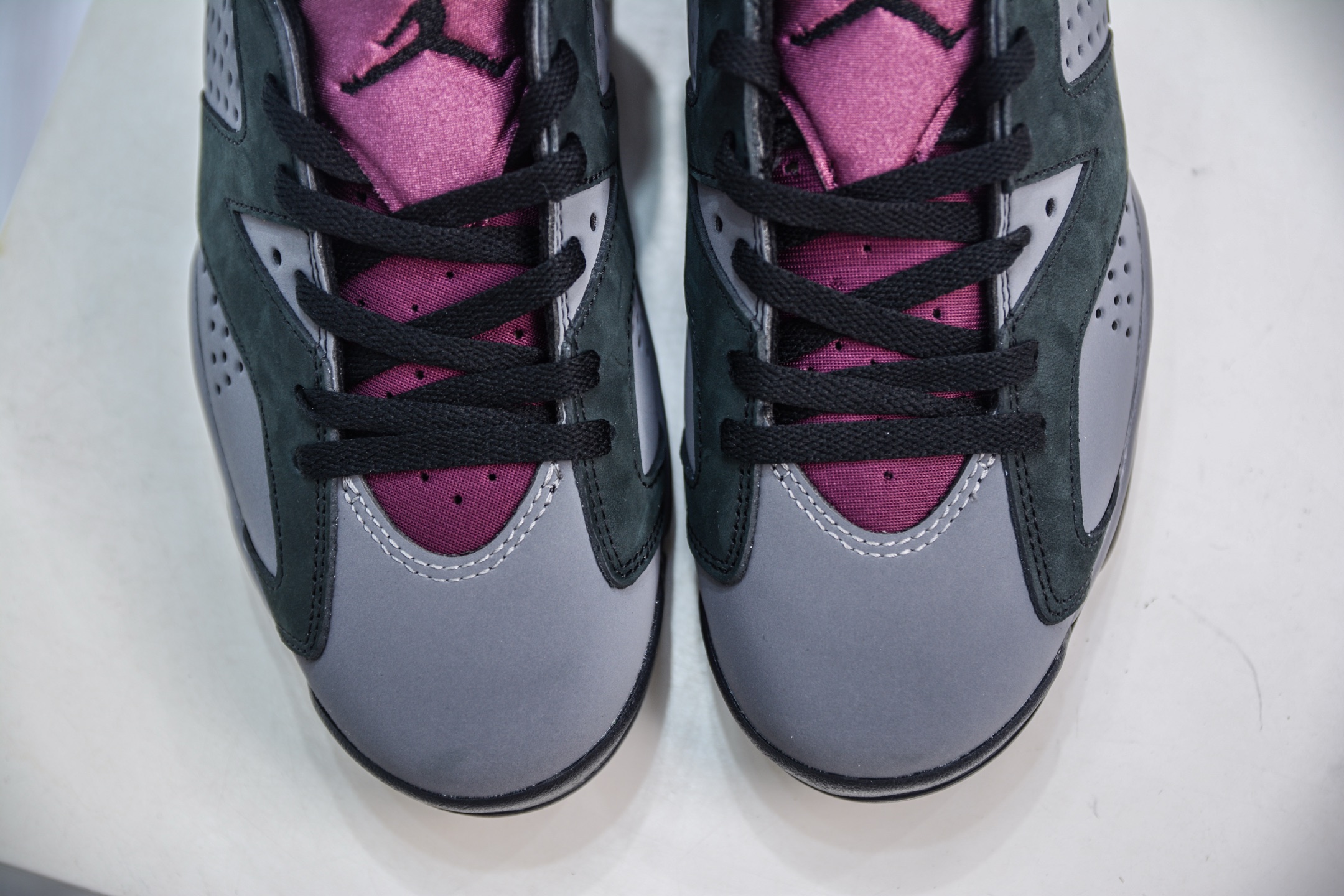 Air Jordan 6 Retro Bordeaux: Premium Leather, Iconic Design, Comfortable Fit 9 i1749657866523 2968 0 8