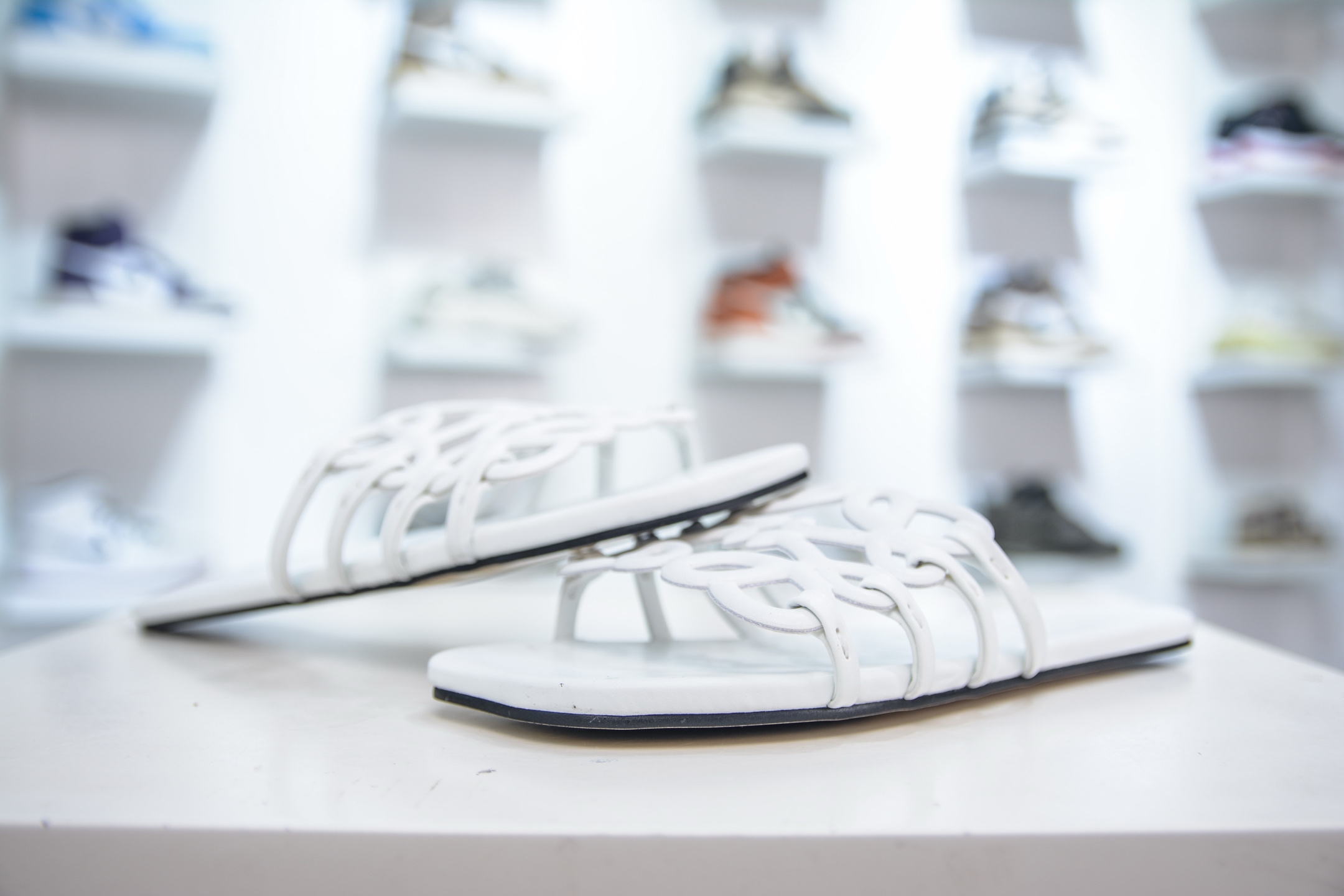 Loewe Anagram Petal Leather Flat Sandals, Square Open Toe, White, Size 35-40 5 i1749658265971 5553 0 3