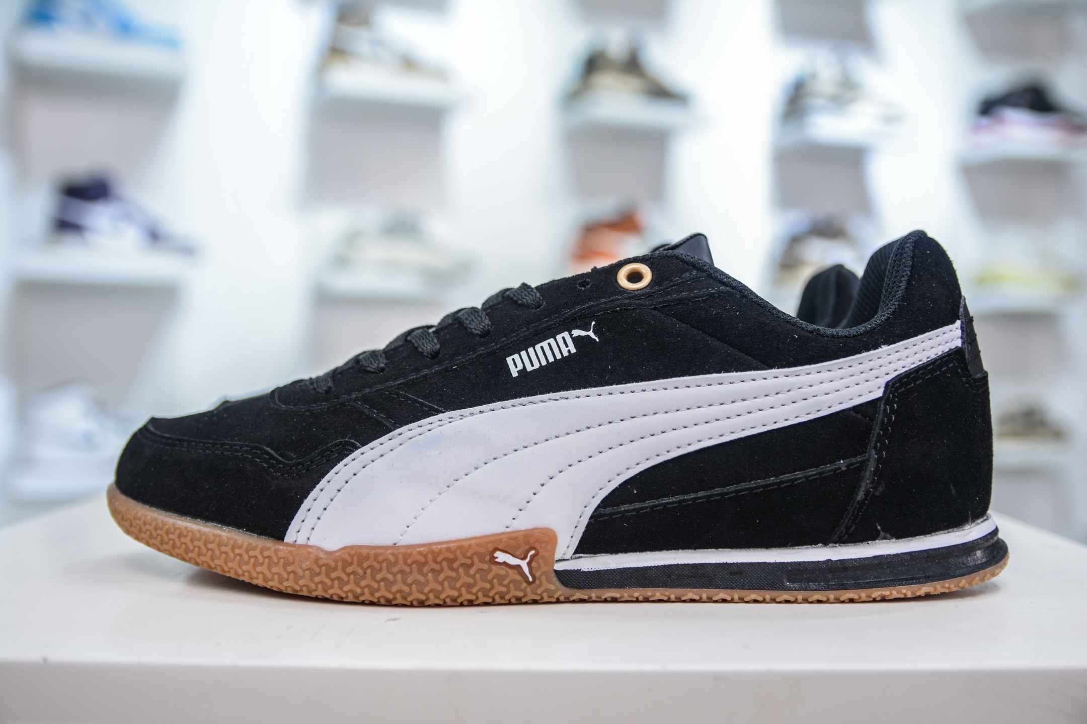 Puma Bella Donna Nylon Retro Running Shoes - Lightweight & Breathable 1 i1749751860327 454 0 0
