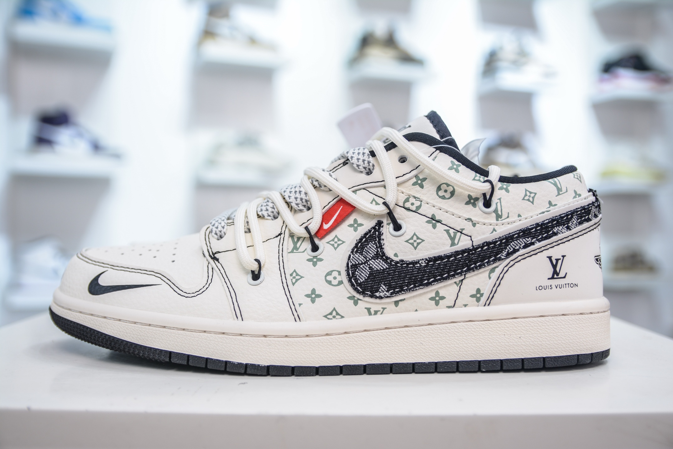 Air Jordan 1 Retro Low x Louis Vuitton White Black Custom Sneakers 2 i1749751911876 256 0 0