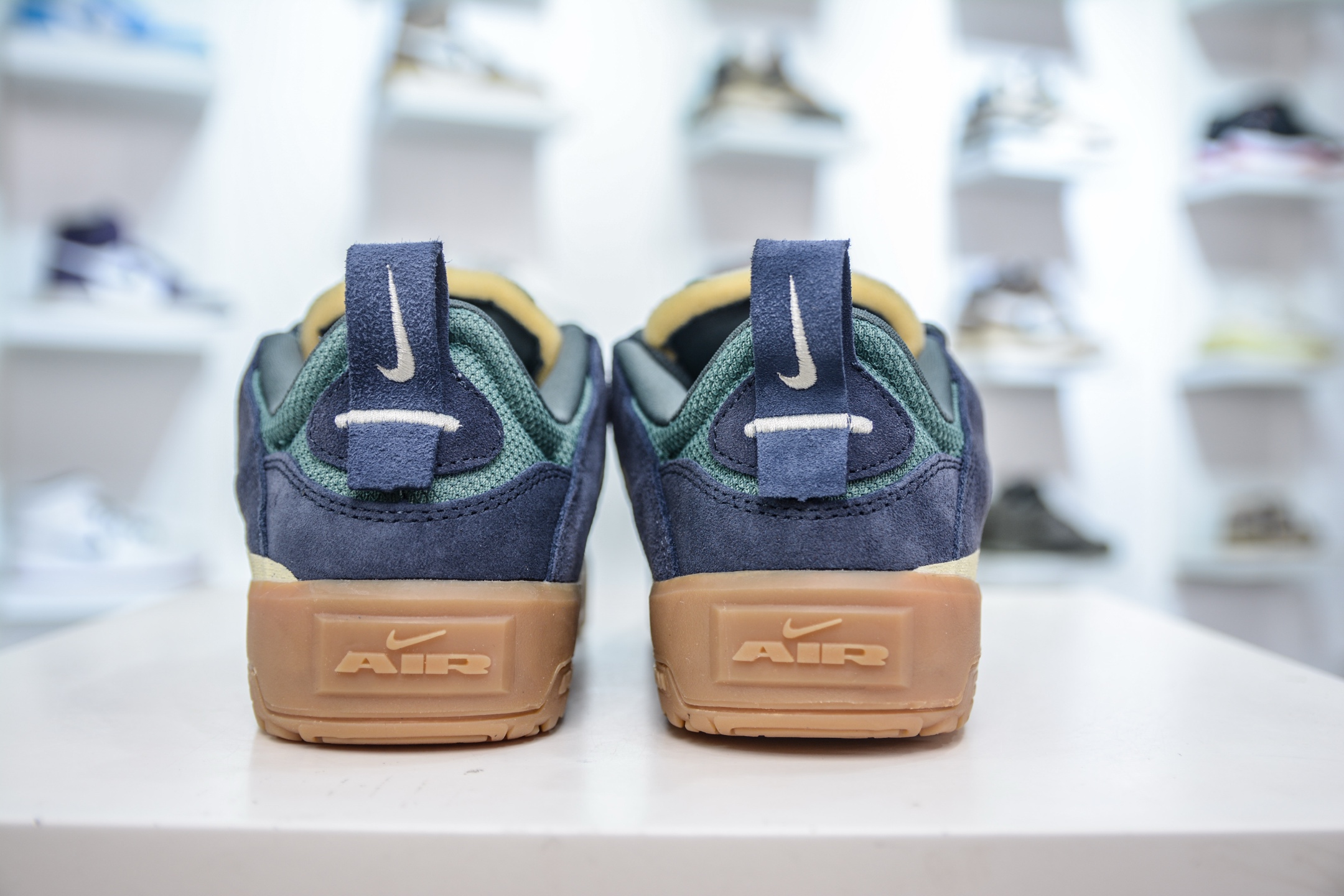Nike SB Day One FN4210-401 Skateboarding Shoes - Comfort, Style, and Durability 3 i1749752266067 2498 0 1