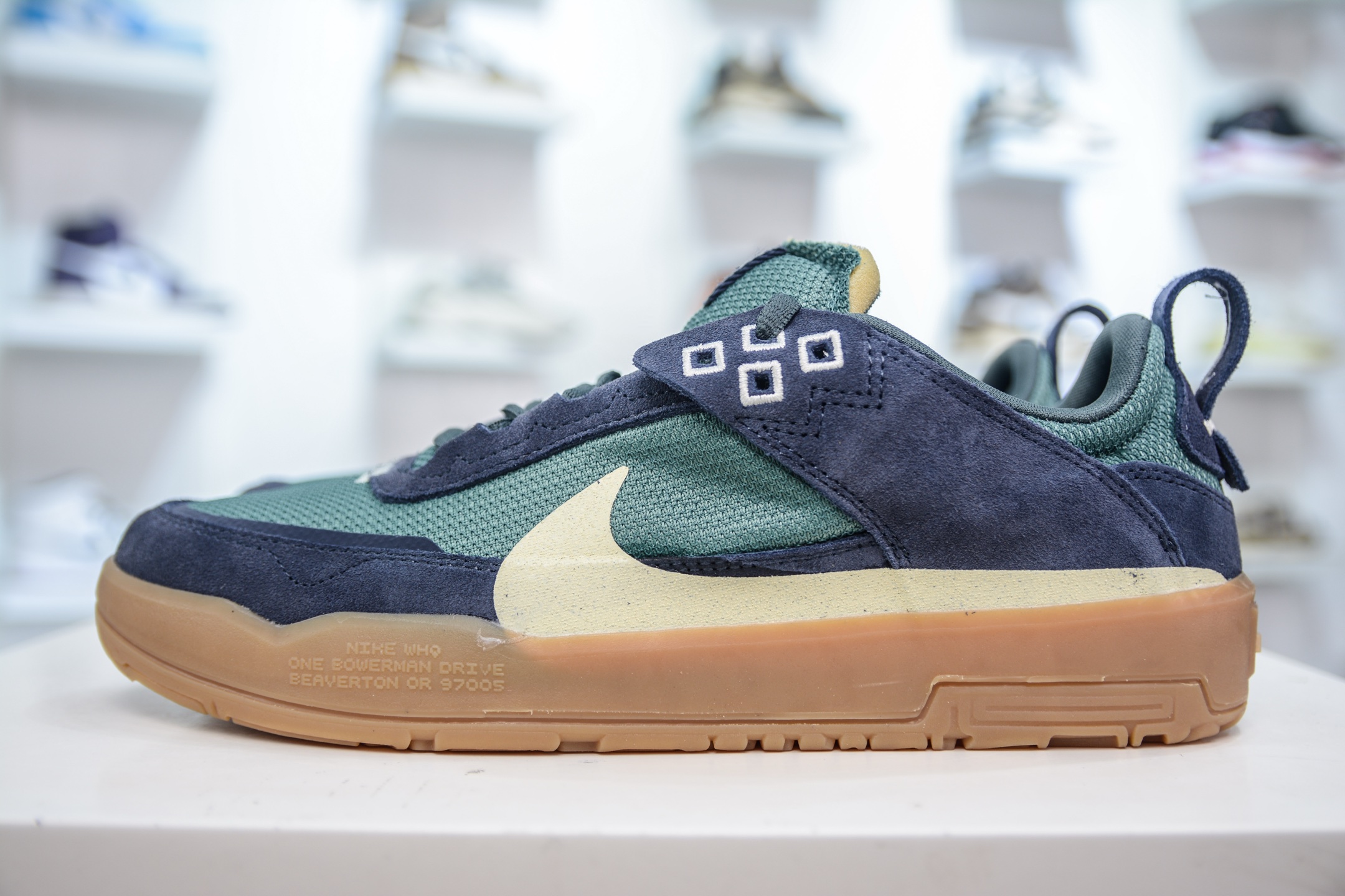 Nike SB Day One FN4210-401 Skateboarding Shoes - Comfort, Style, and Durability 2 i1749752266088 1442 0 0