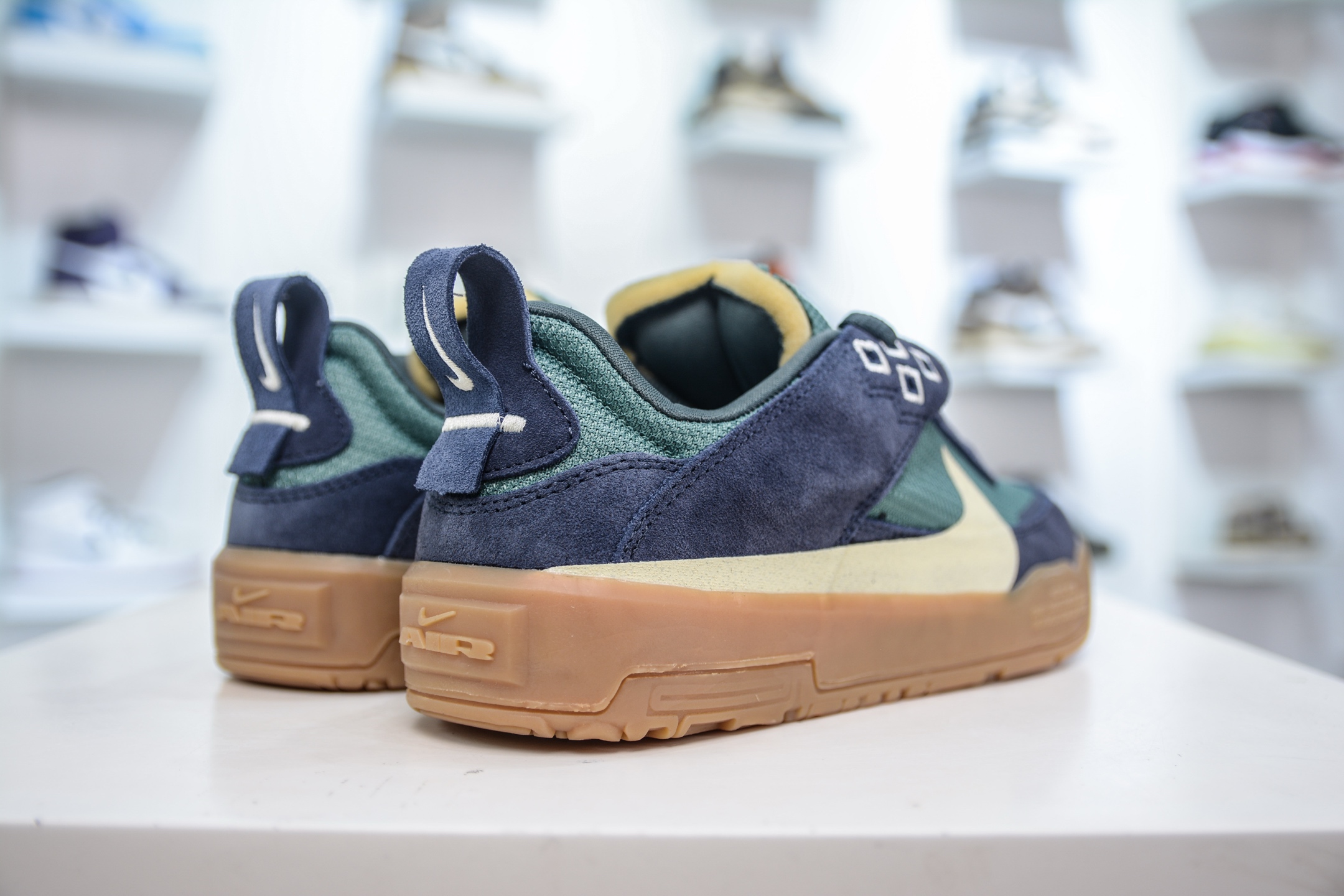 Nike SB Day One FN4210-401 Skateboarding Shoes - Comfort, Style, and Durability 7 i1749752267234 1218 0 5