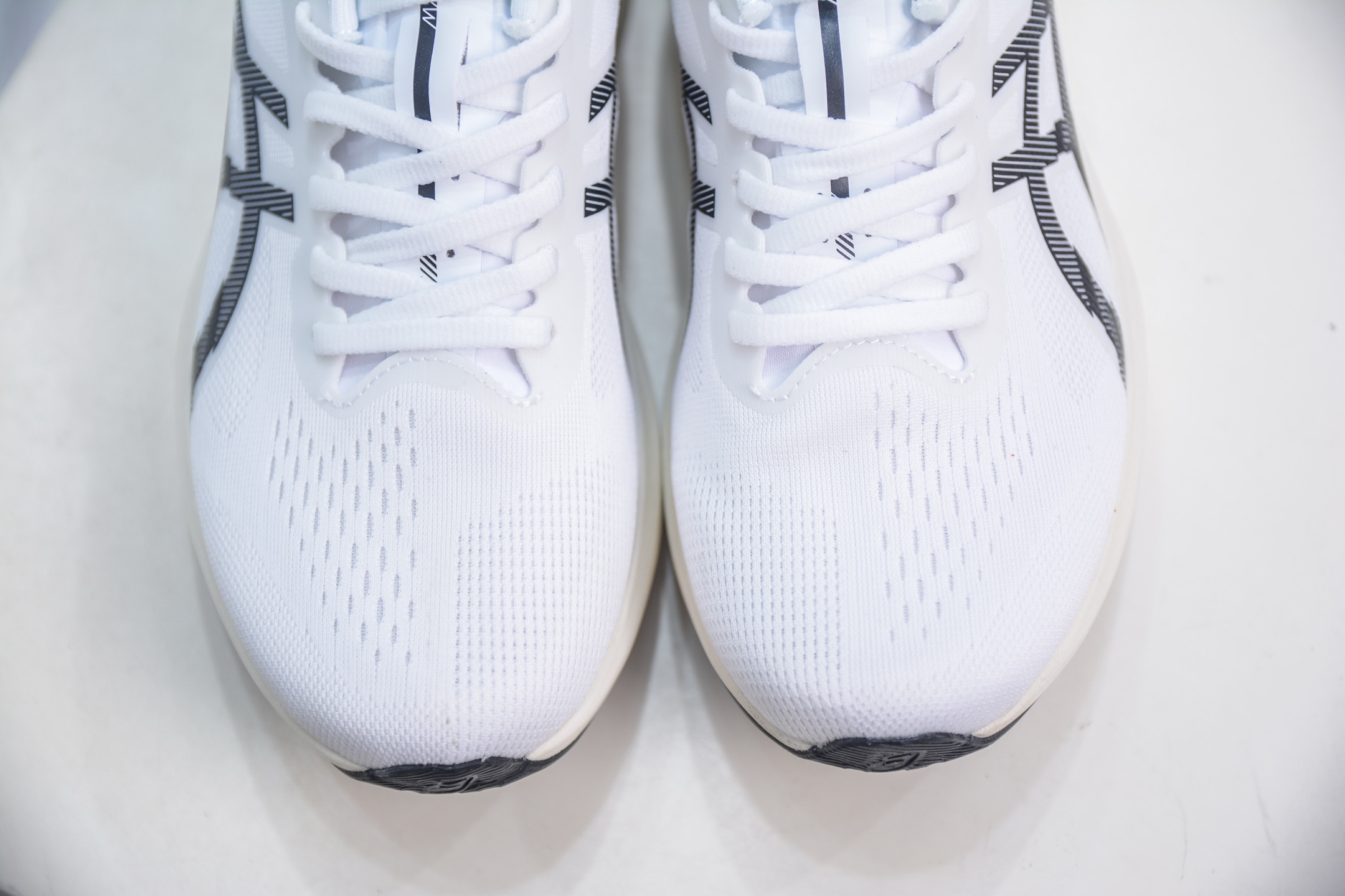 Asics Magic Speed 4: Carbon Plate Racing Shoes for Enhanced Performance 10 i1749753352549 6868 0 8