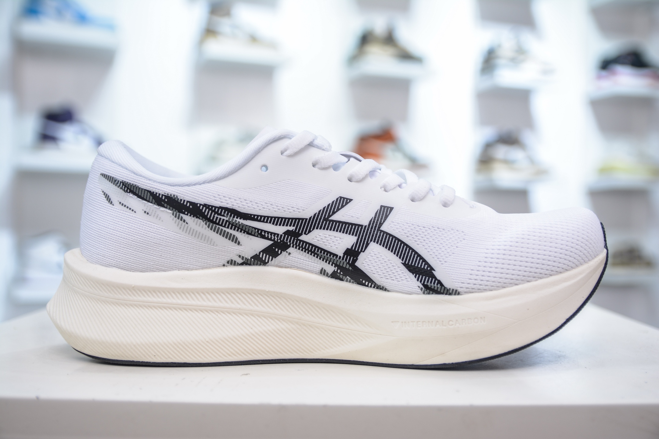Asics Magic Speed 4: Carbon Plate Racing Shoes for Enhanced Performance 4 i1749753352721 7629 0 2