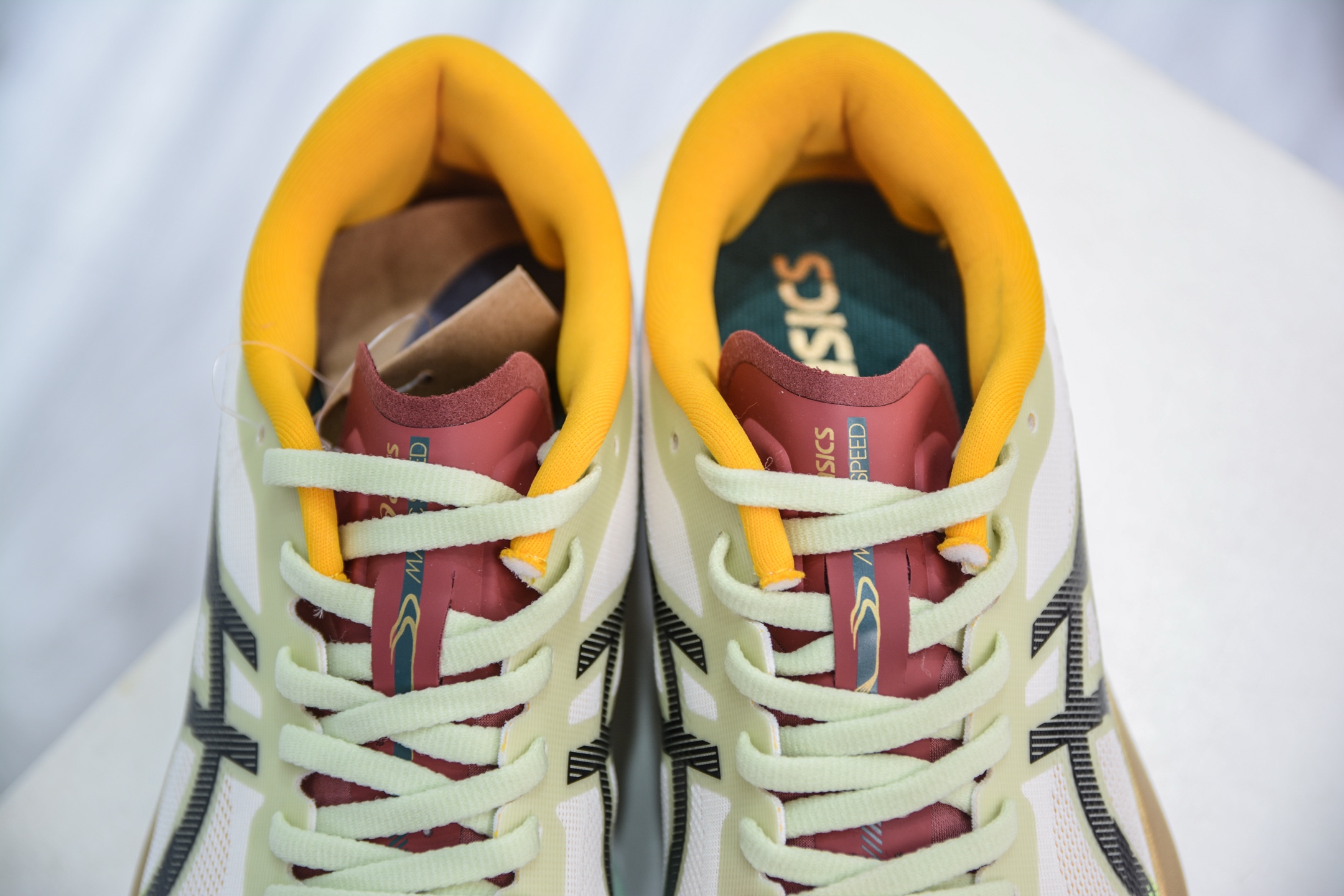 Asics Magic Speed 4 亚瑟士4代碳板竞速跑步鞋鞋 1012B879-100-莆田鞋,莆田鞋货源,高仿鞋,高仿鞋货源,安福档口,莆田高仿鞋,莆田鞋批发,高仿鞋批发,莆田高仿运动鞋,高仿运动鞋,莆田运动鞋 Asics Magic Speed 4 亚瑟士4代碳板竞速跑步鞋鞋 1012B879-100