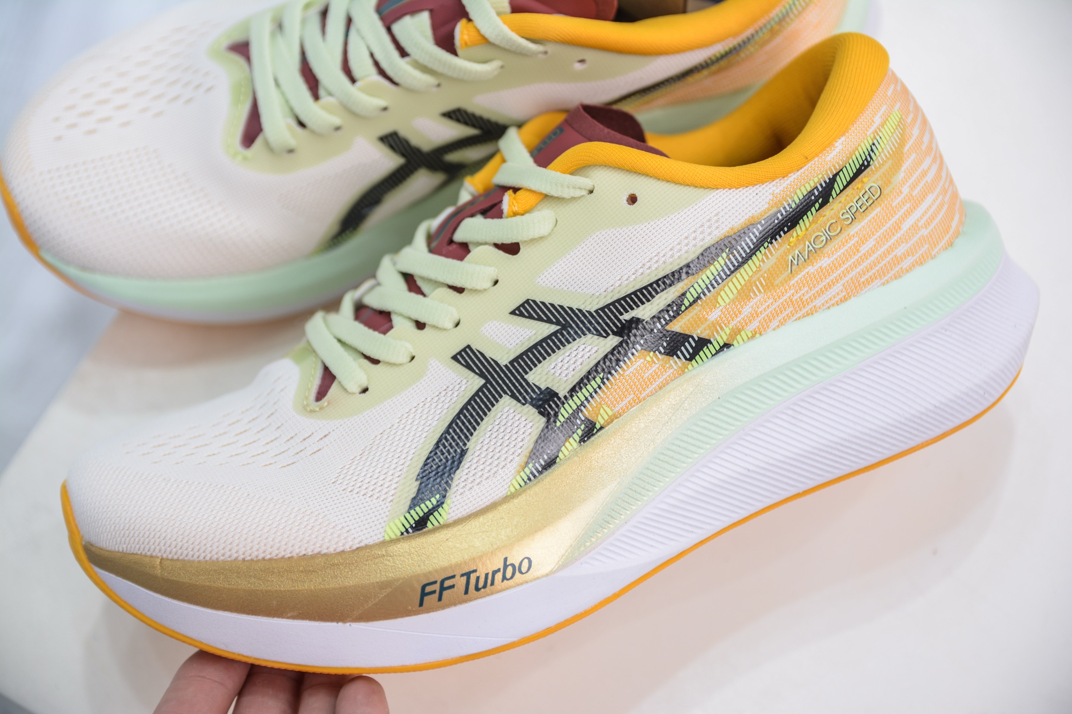 Asics Magic Speed 4 亚瑟士4代碳板竞速跑步鞋鞋 1012B879-100-莆田鞋,莆田鞋货源,高仿鞋,高仿鞋货源,安福档口,莆田高仿鞋,莆田鞋批发,高仿鞋批发,莆田高仿运动鞋,高仿运动鞋,莆田运动鞋 Asics Magic Speed 4 亚瑟士4代碳板竞速跑步鞋鞋 1012B879-100