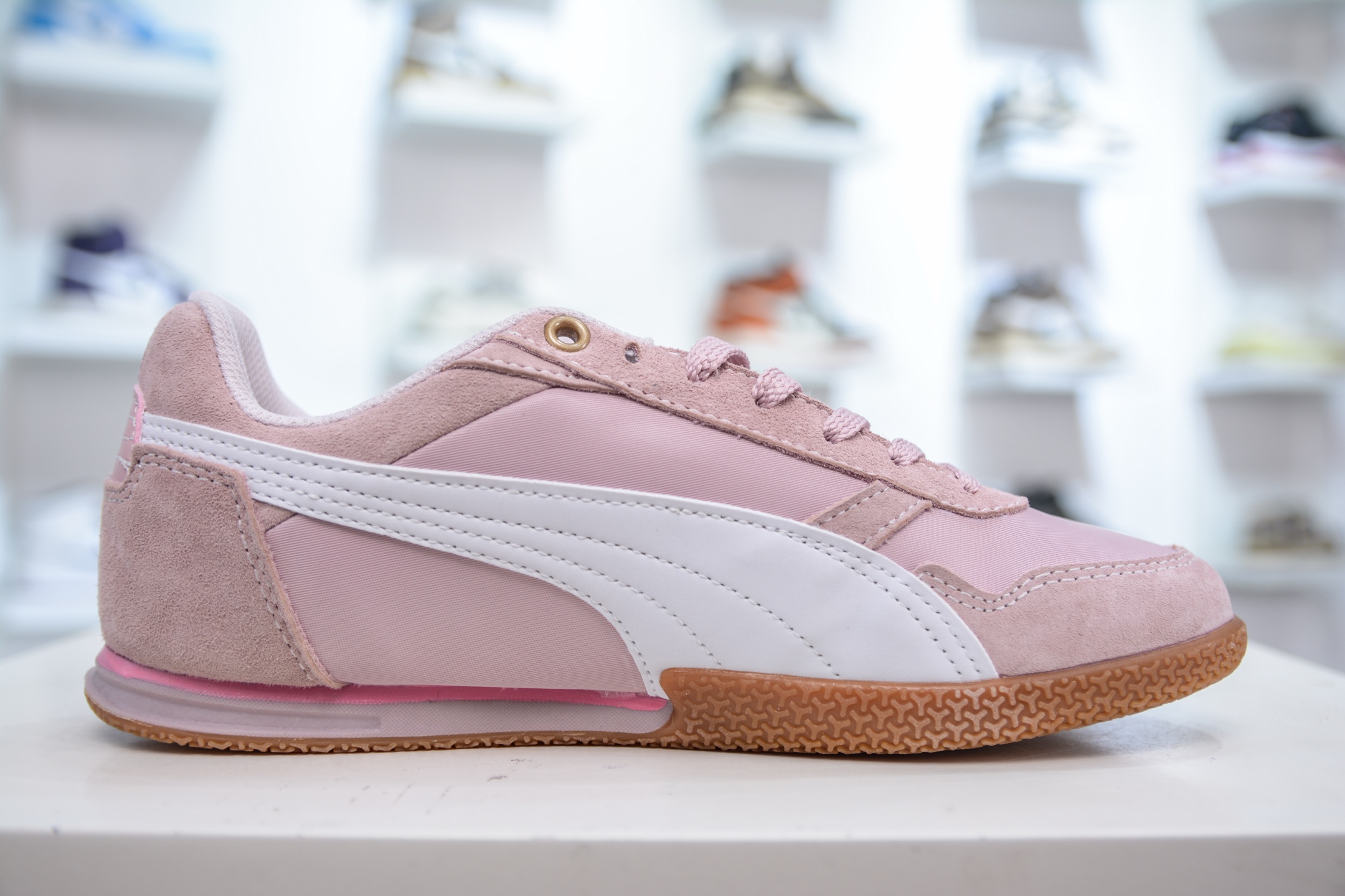 Puma Bella Donna Nylon 透气布面彪马薄底系列 复古运动休闲跑鞋 403554-03-Chinese UA Cheap High Quatity Brand Clothes Bags handbags Sneakers wholesale wholesaler seller from China Factory suppliers Fashion Clothing Shoes best Quality Beautiful Price Puma Bella Donna Nylon 透气布面彪马薄底系列 复古运动休闲跑鞋 403554-03